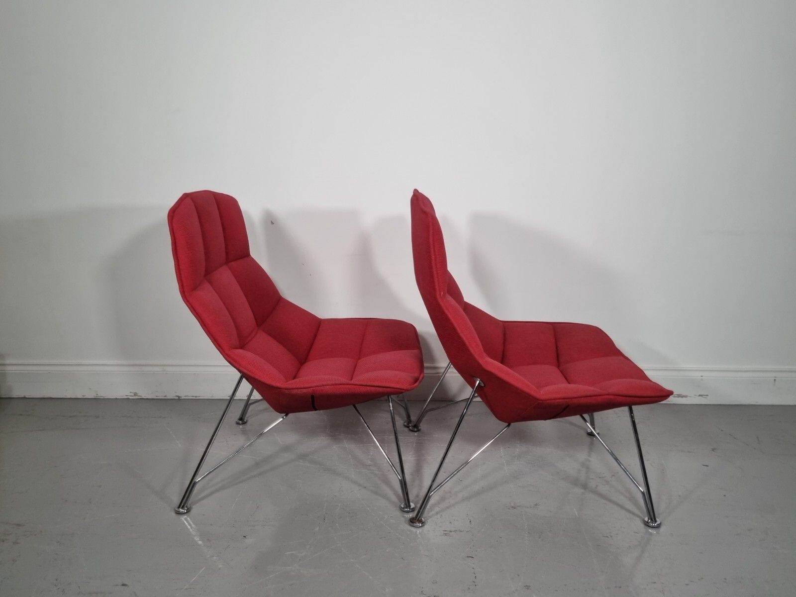 A Stunning Pair Of Knoll Jehs And Laub Lounge Chairs In Red Fabric (Pic 1) photo vinterior