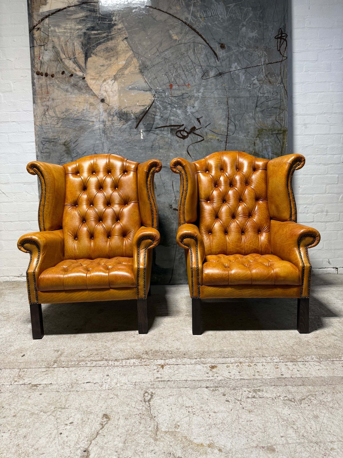 Fully Restored Late 20thc Chesterfield 3 Piece Suite In Hand Dyed Honey Tan Leather photo vinterior
