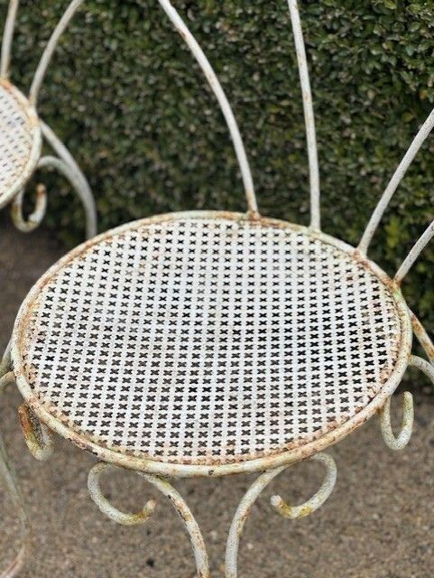 Set Of White Circular French Wrought Iron Garden Table & Four Matching Chairs photo vintage