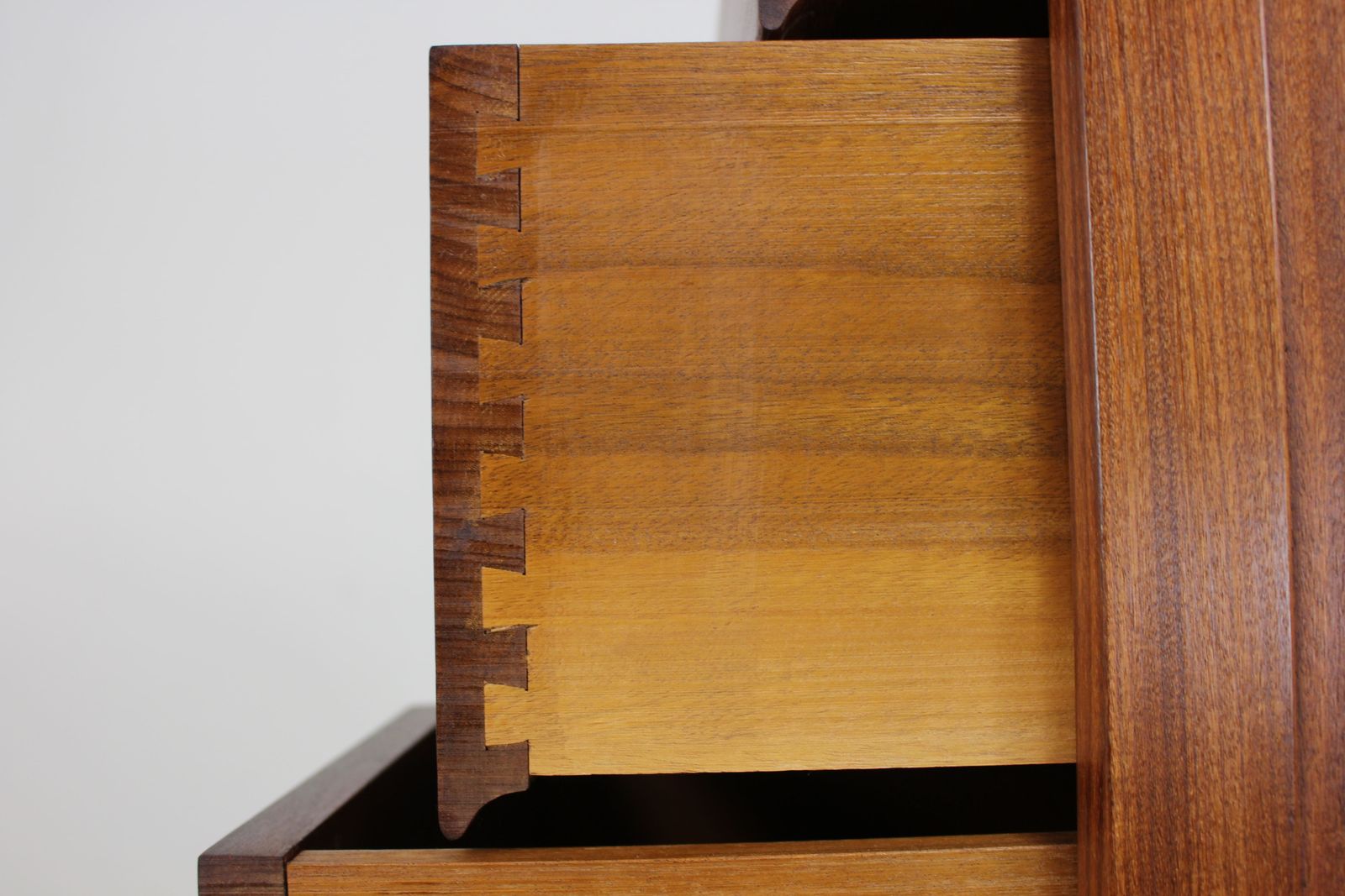 Richard Hornby Fyne Ladye Tall Chest Of Drawers photo buy