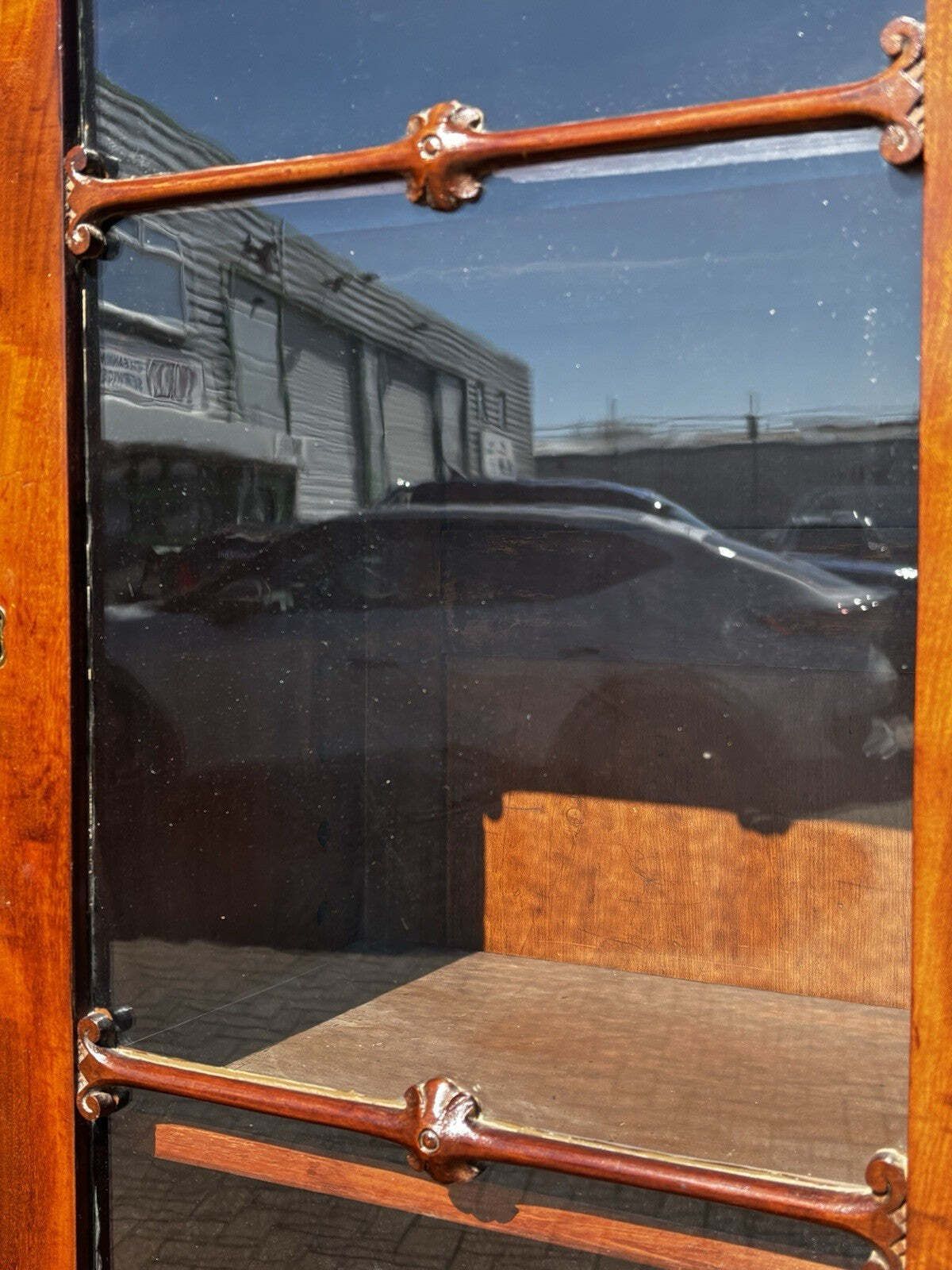 photo for sale Georgian Mahogany Breakfront Library Bookcase, Adjustable Shelves. 2 Keys