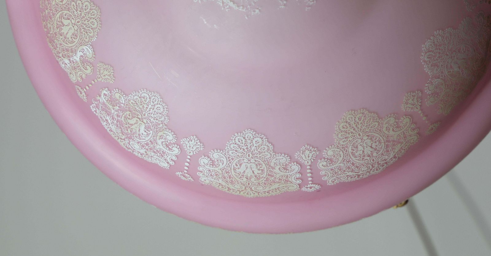 1329.0 Italian Midcentury Pink Art Decò Vintage Glass Chandelier With Decorations, 1950 photo