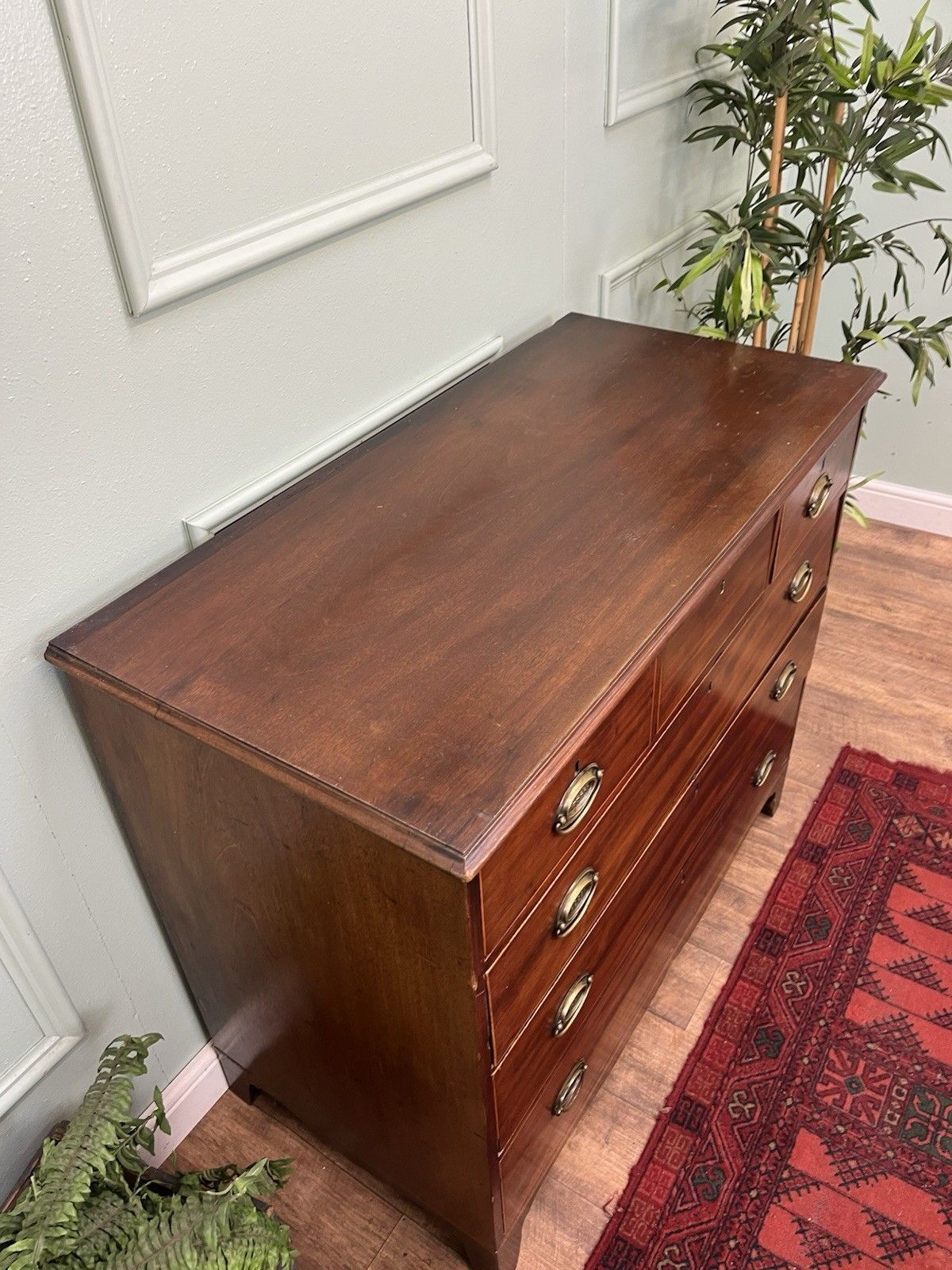 Stunning Antique Georgian Mahogany Graduated Chest Of Drawers photo Furniture