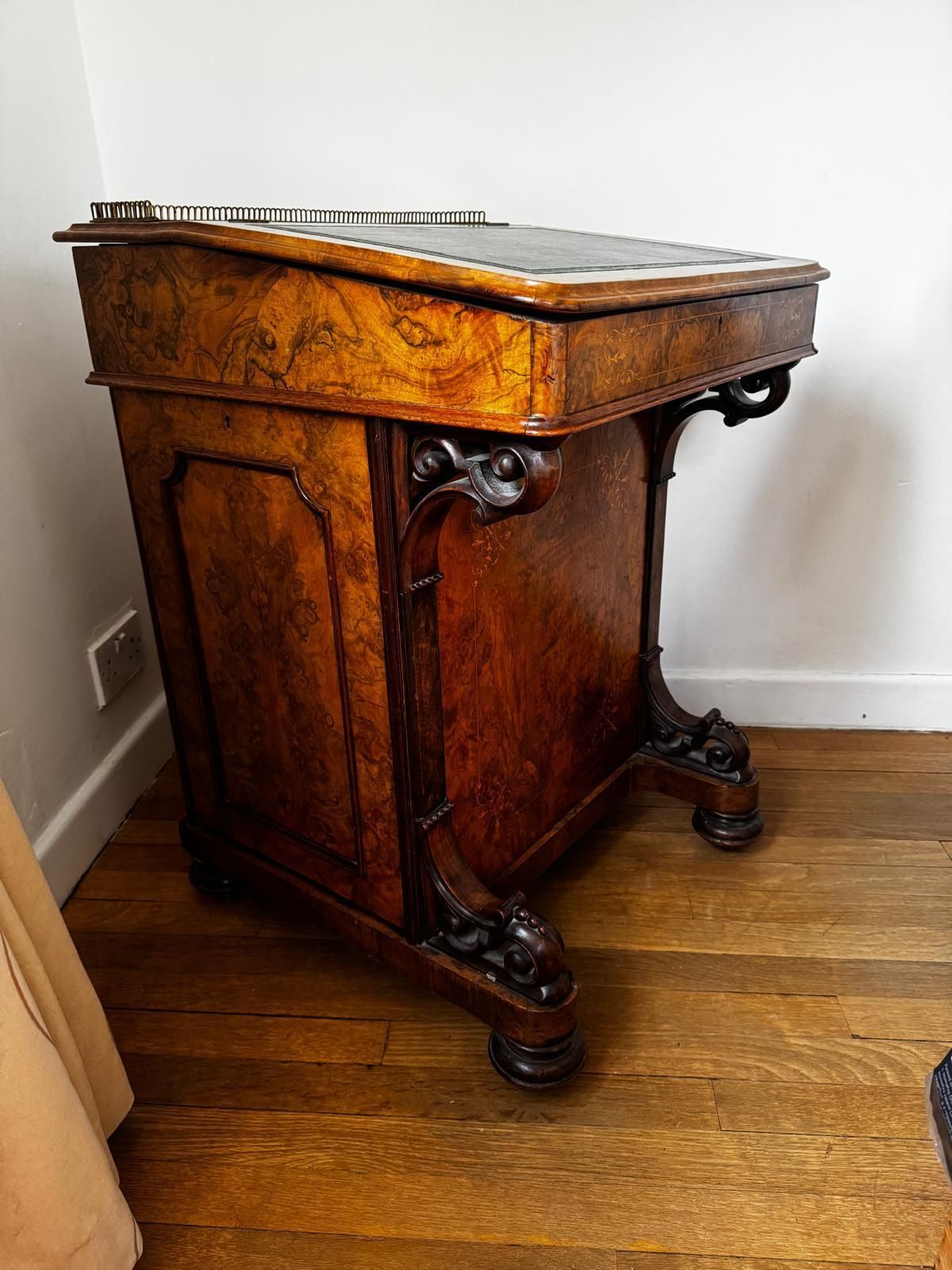 Victorian Burr Walnut Davenport Desk With Bookmatched Veneer, Inlay & Leather Writing Surface photo buy