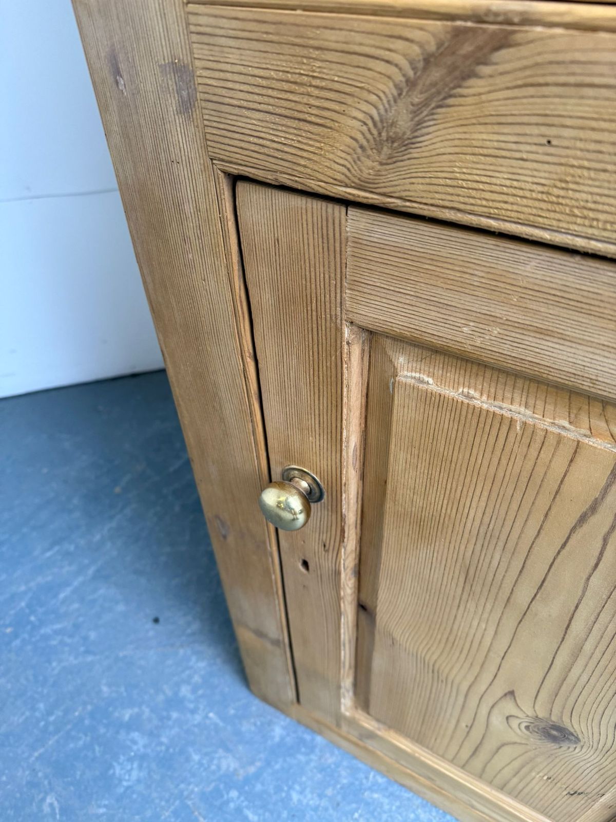A Fantastic Georgian Pine Tall  1 Piece Drinks Cabinet photo vinterior