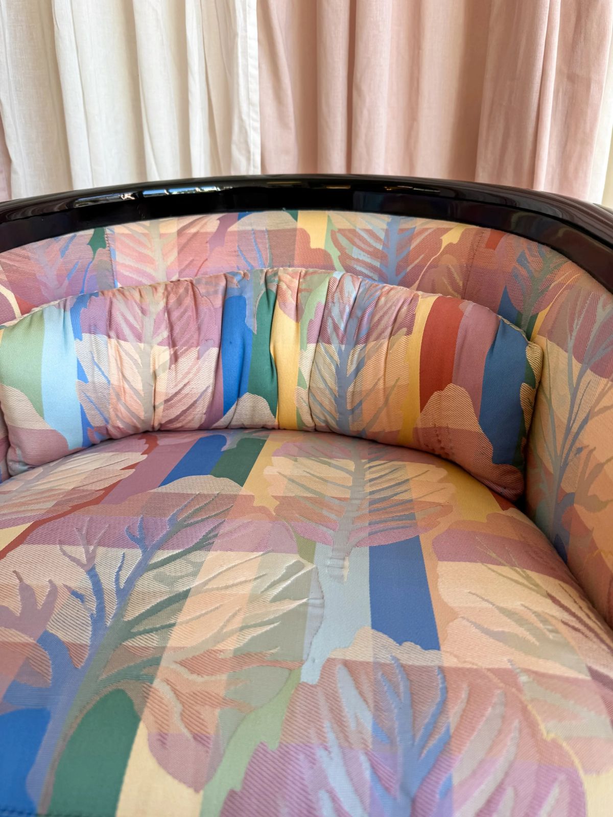 413.0 Postmodern Tub Chair, By Gervan (1 Of 2) photo