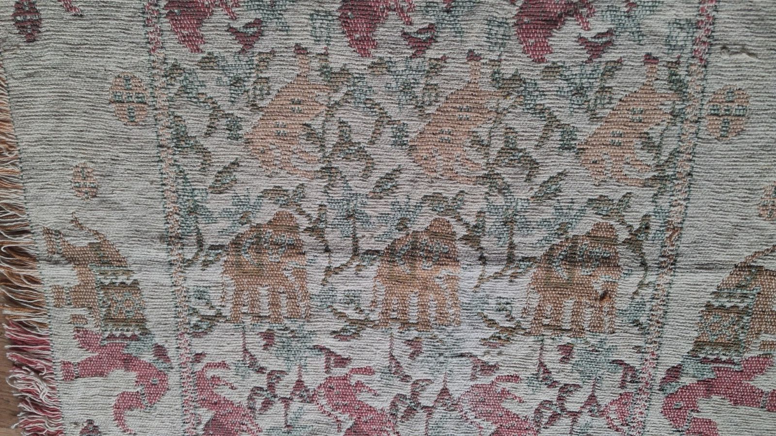 Delightful Hand Made Indian Rug . 140 Cm X 70 Cm. 100 % Cotton photo buy