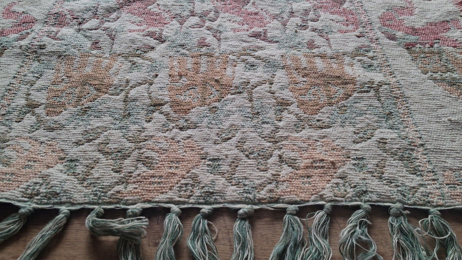 90.0 Delightful Hand Made Indian Rug . 140 Cm X 70 Cm. 100 % Cotton photo