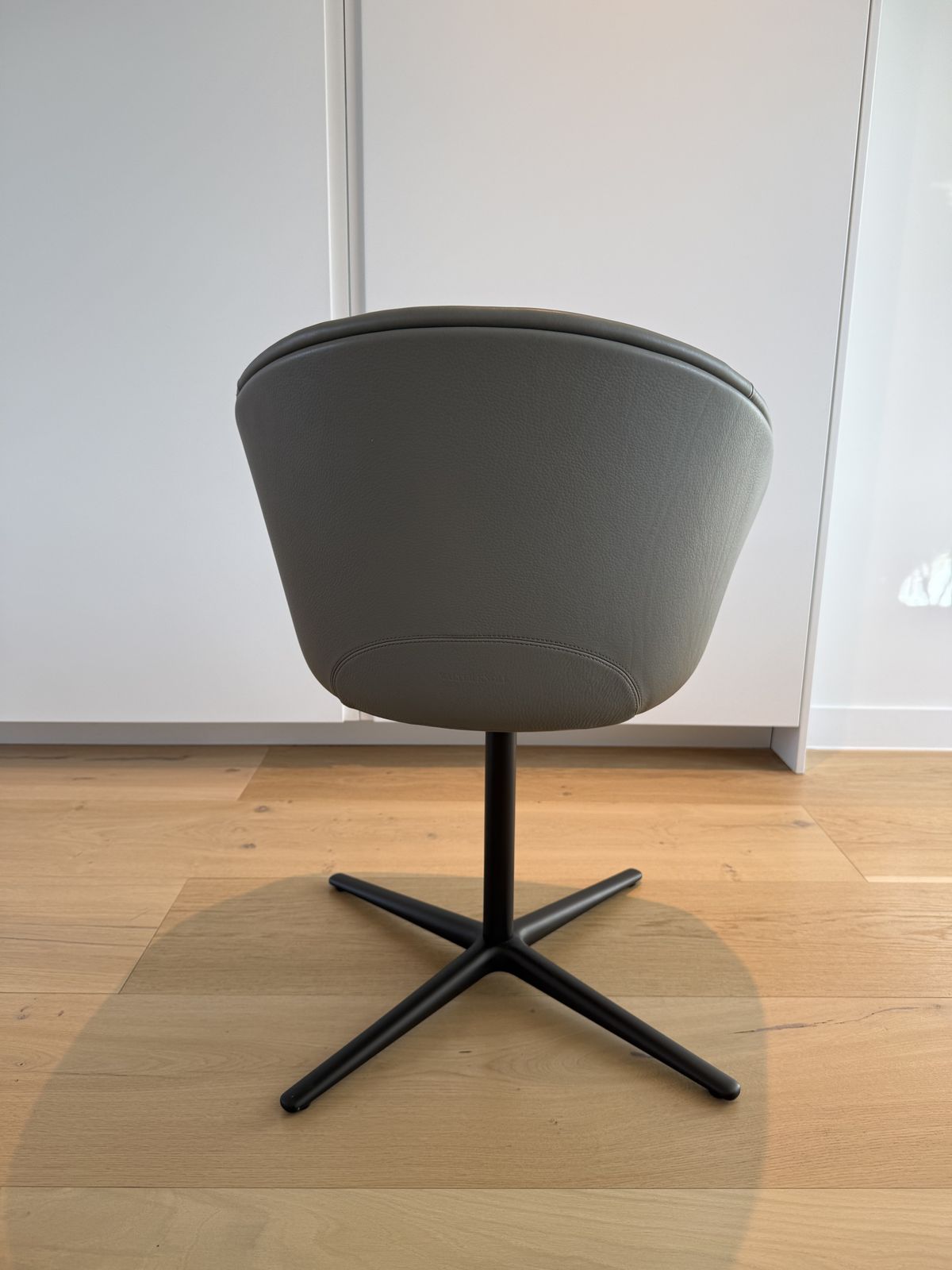Walter Knoll Kyo 1343 Lounge Chair In Grey Leather photo for sale
