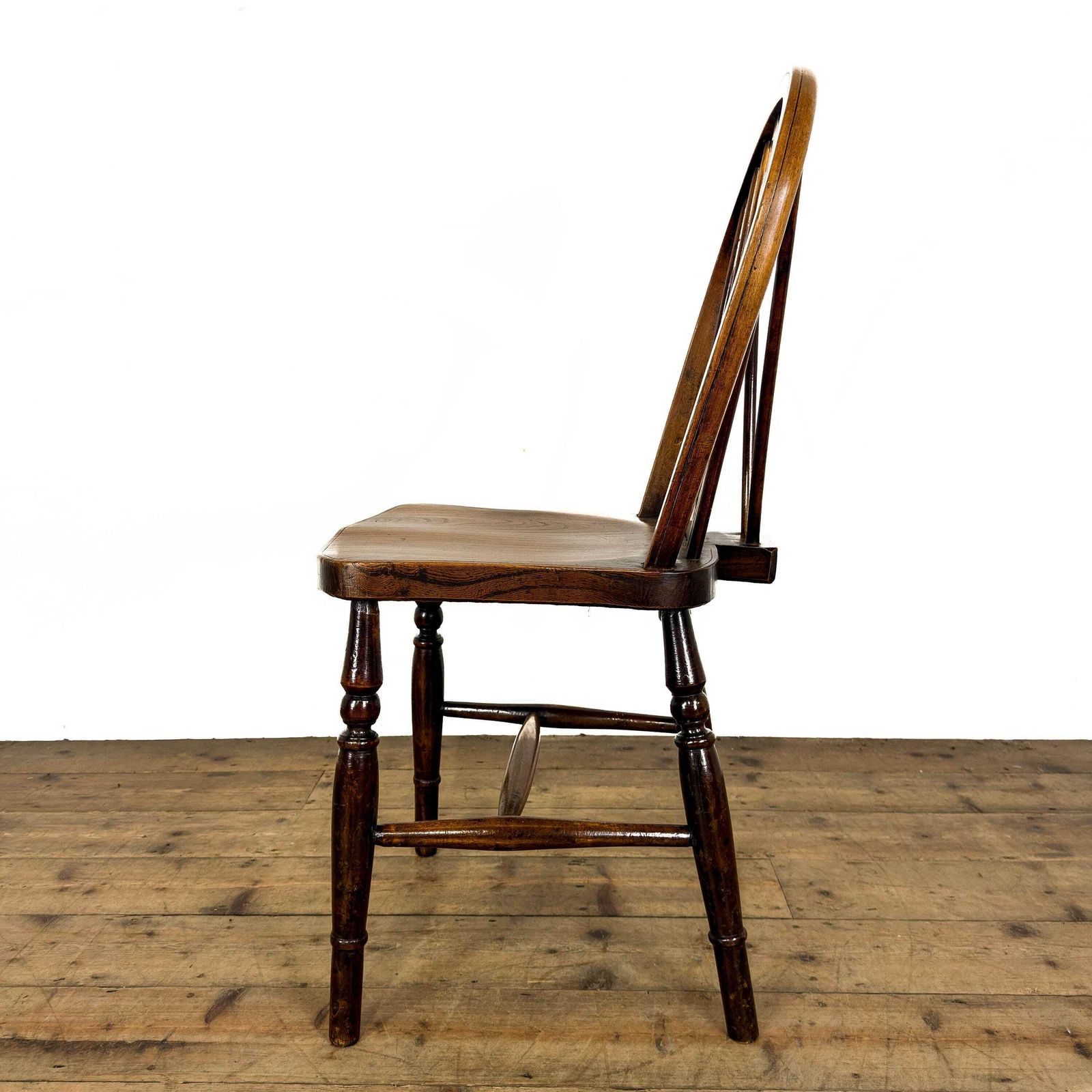 Antique Set Of Four Wheelback Kitchen Chairs | Kitchen Chairs | Dining Chairs | Oak Antiques | Farmhouse Seating photo 695.0