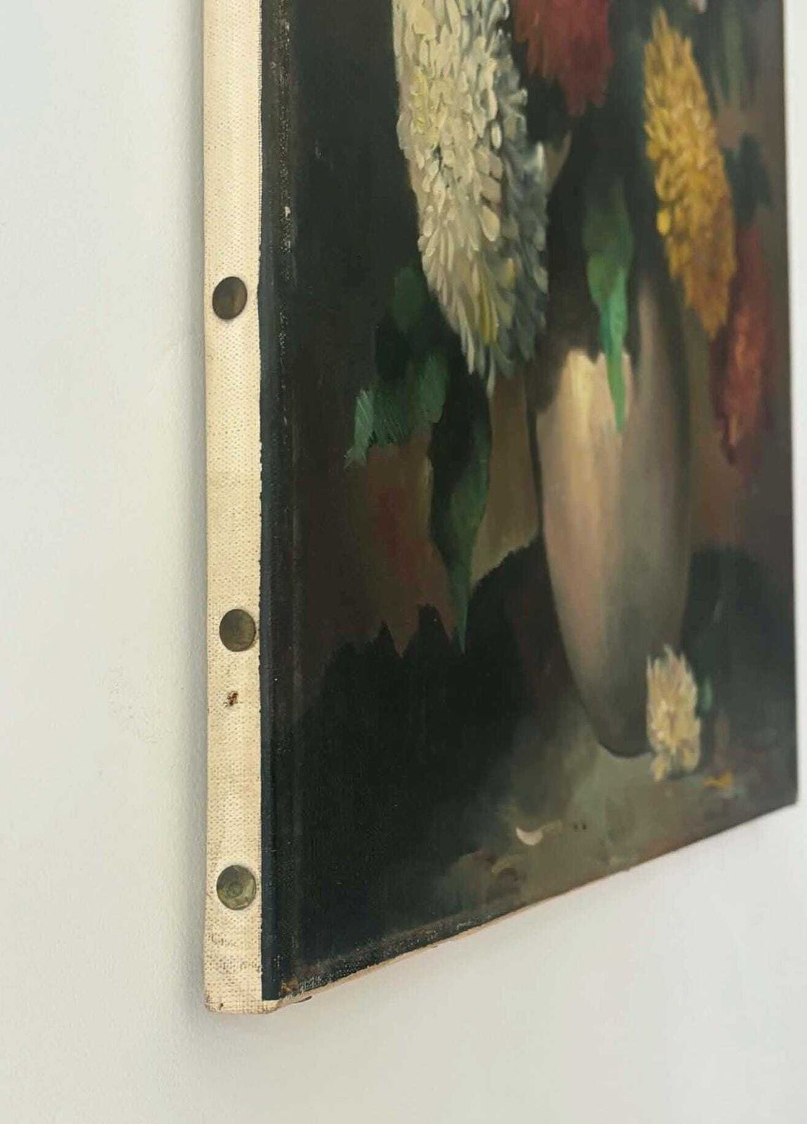 Vintage Elegant Floral Still Life Oil Painting, Chrysanthemums In Vase, Signed Wall Art photo vinterior