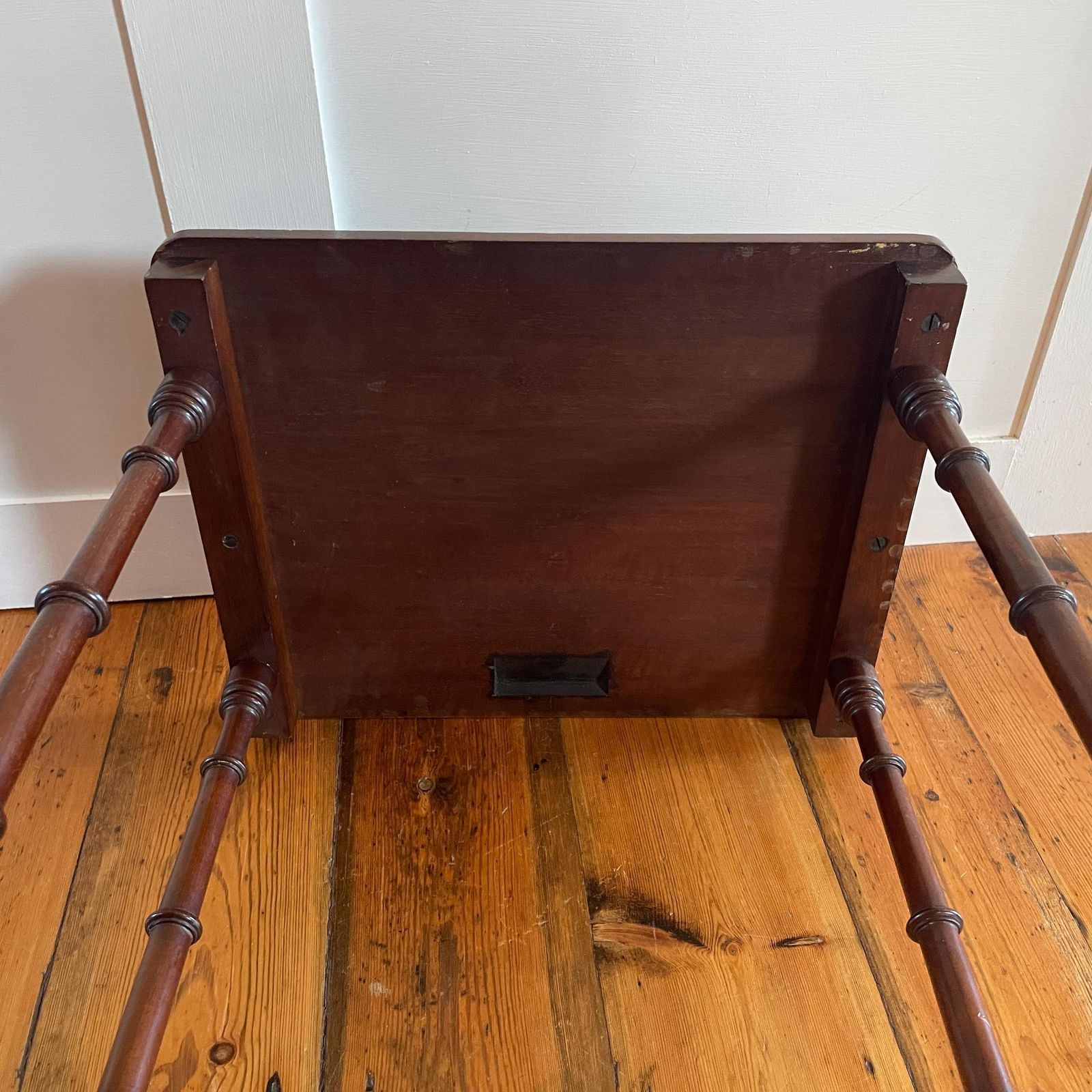 photo vintage Edwardian Wood Side Table Inlay Top Turned Leg Plant Stand End Table Early Mid 20th Century Sheraton Revival