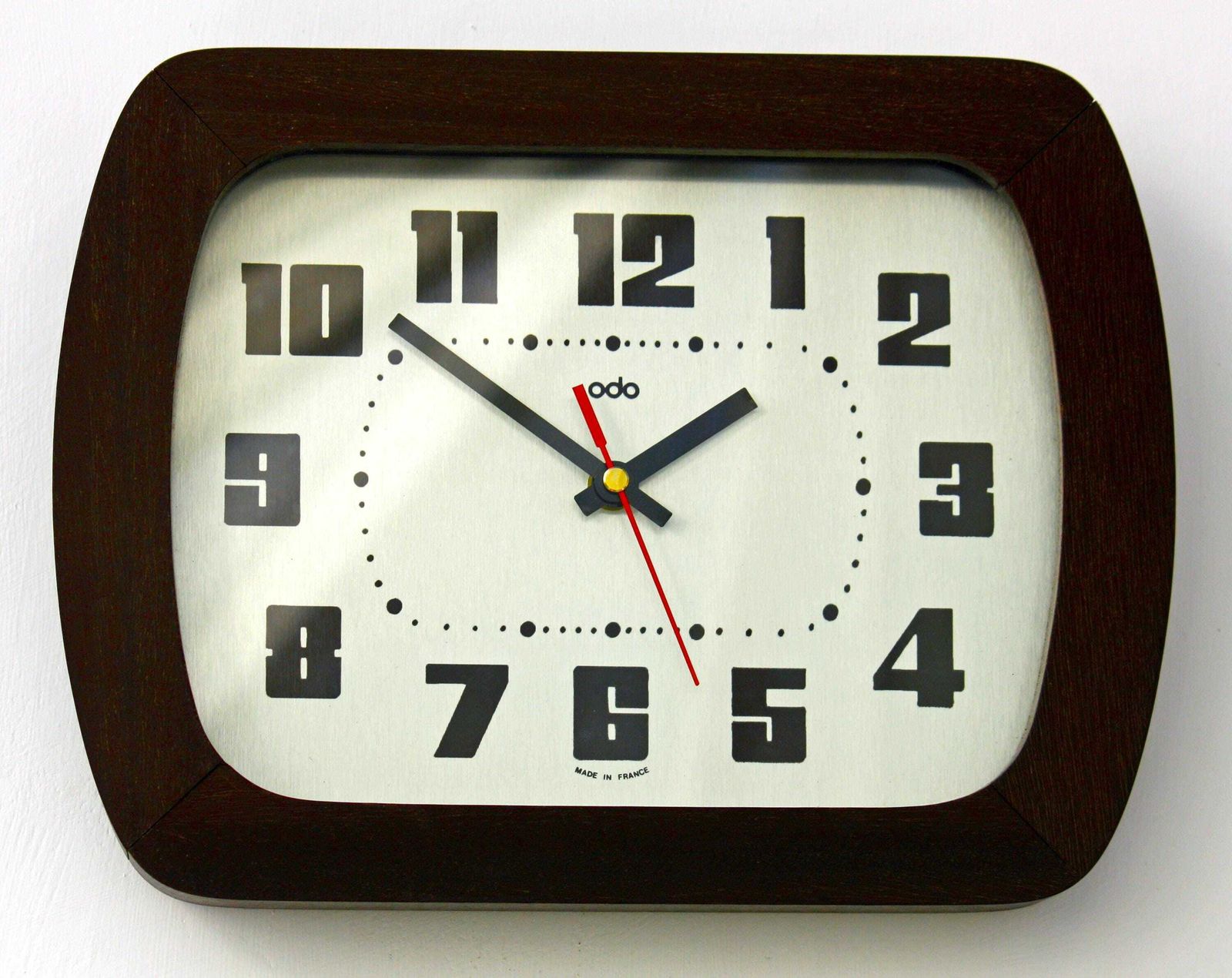 Vintage Odo Wall Clock   30cm Wooden French Retro Mid Century Style 1970s Atomic Gift Off The Wall Clocks