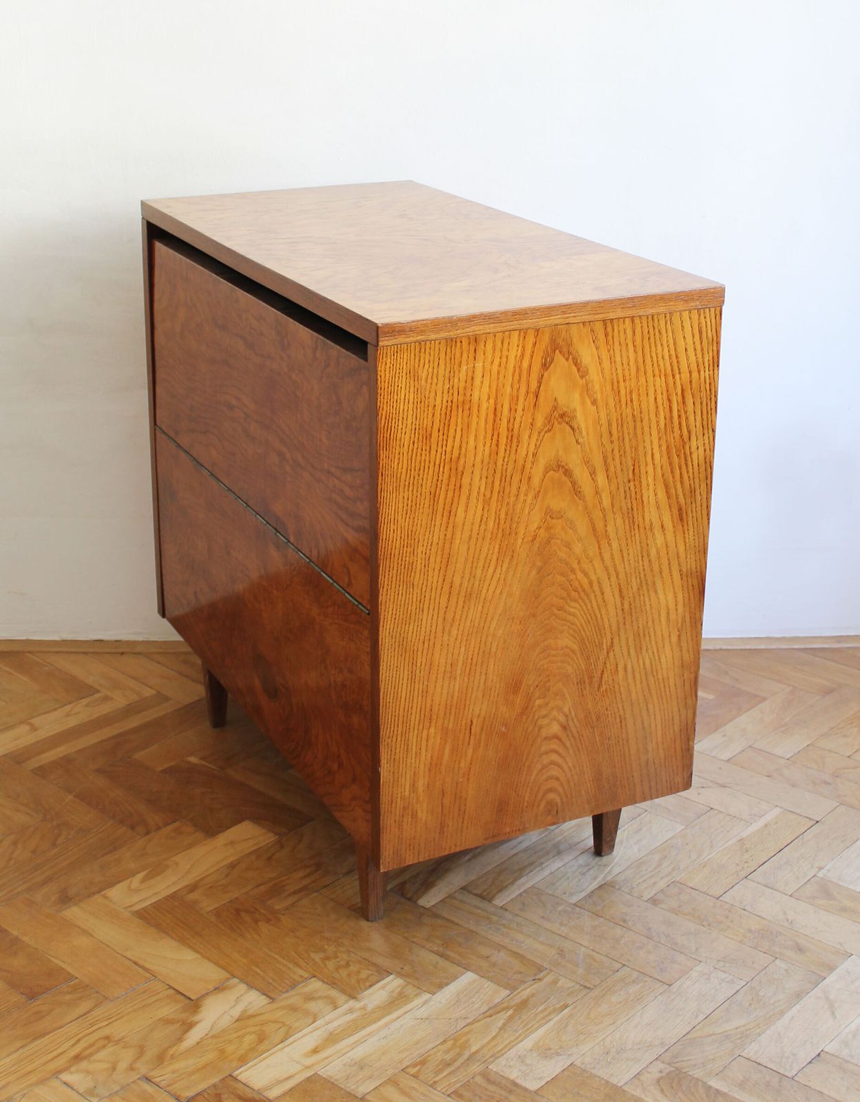 photo vintage 1950s Dresser