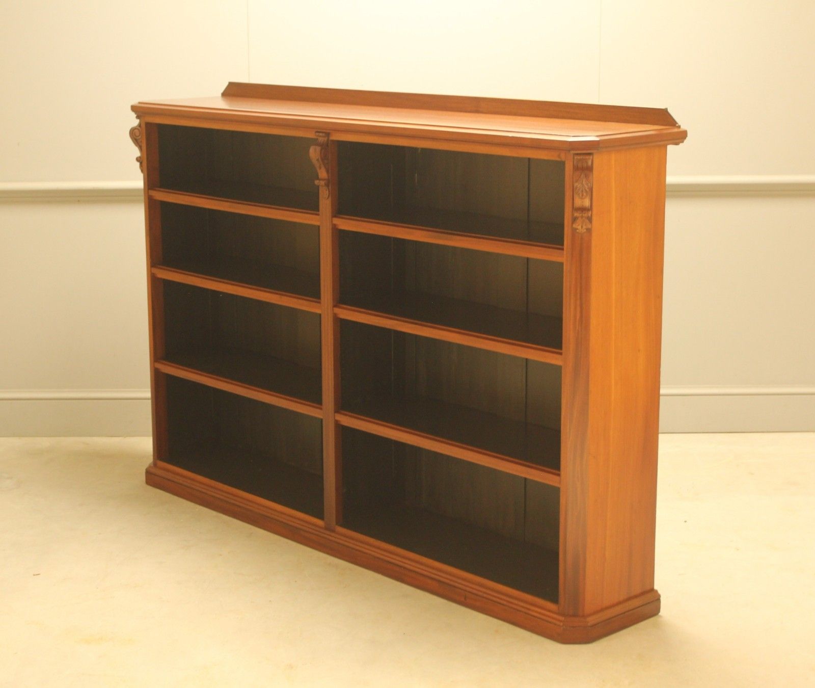 A Good Quality Victorian Mahogany Open Bookcase photo vinterior