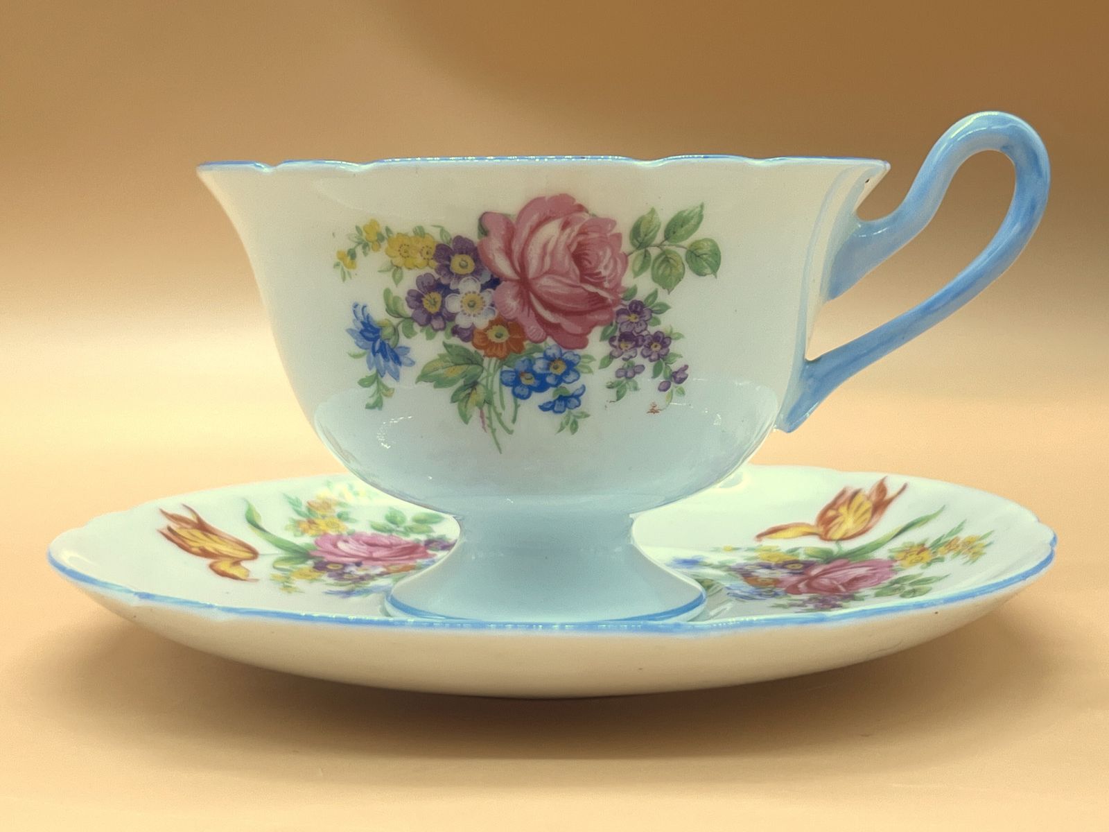 Vintage Shelley China Davies Tulip Blue Trim Gainsborough Shape Tea Cup And Saucer Duo. C1950. 2267. photo vintage