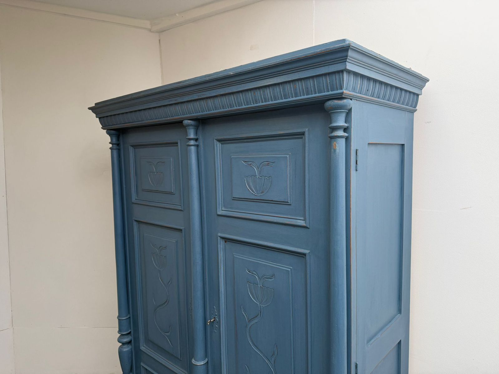 An Impressive Carved Painted Blue Victorian Original Hungarian Hall Wardrobe photo furniture
