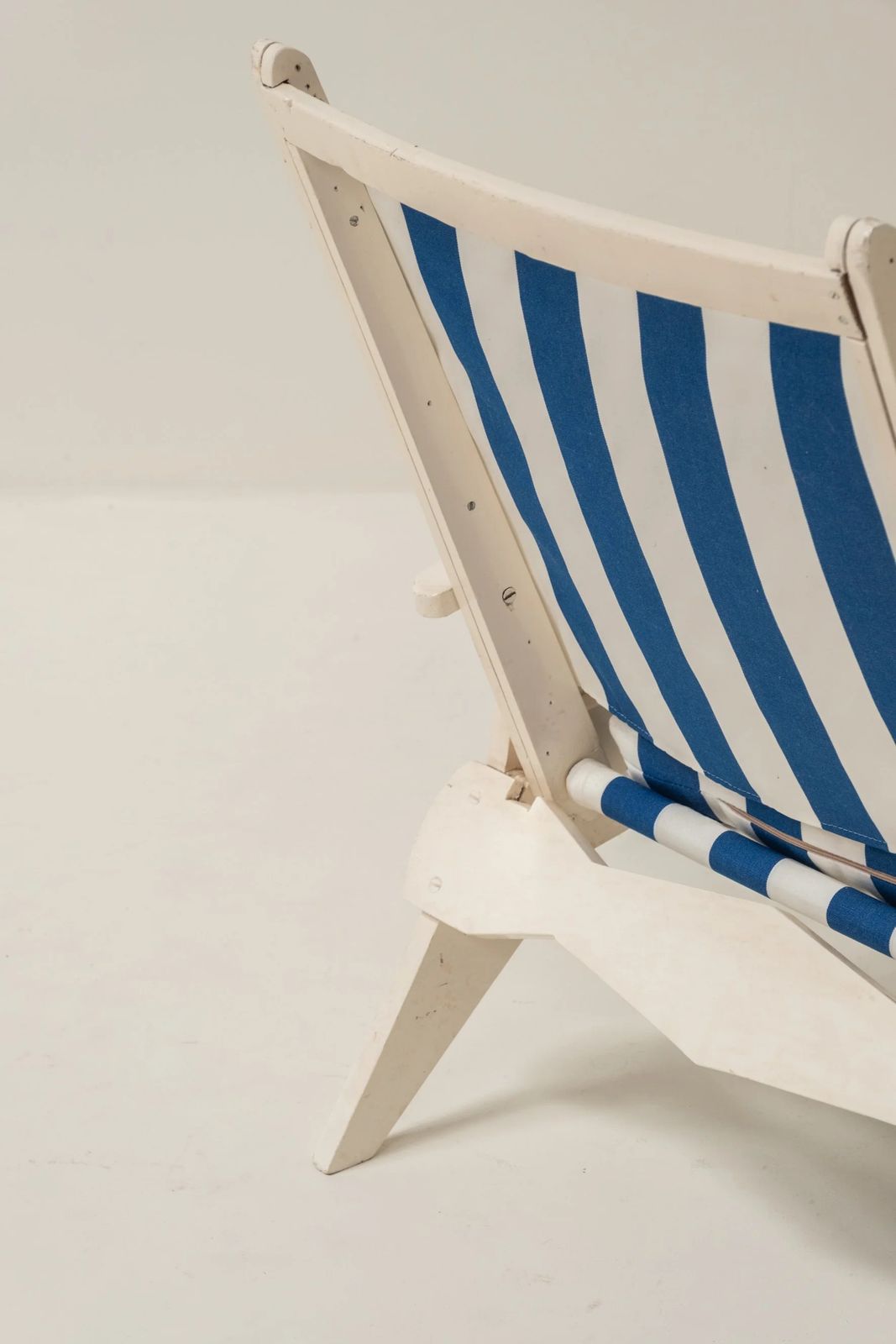 photo furniture Set Of 2 Wooden Relax Stools French Riviera Style