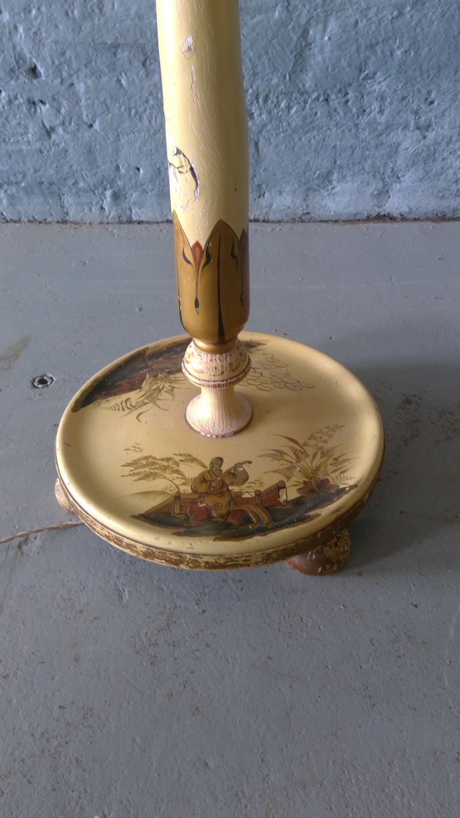 Elegant 1920s Chinoiserie Decorated Ivory Ground Standard Lamp With Shade photo furniture