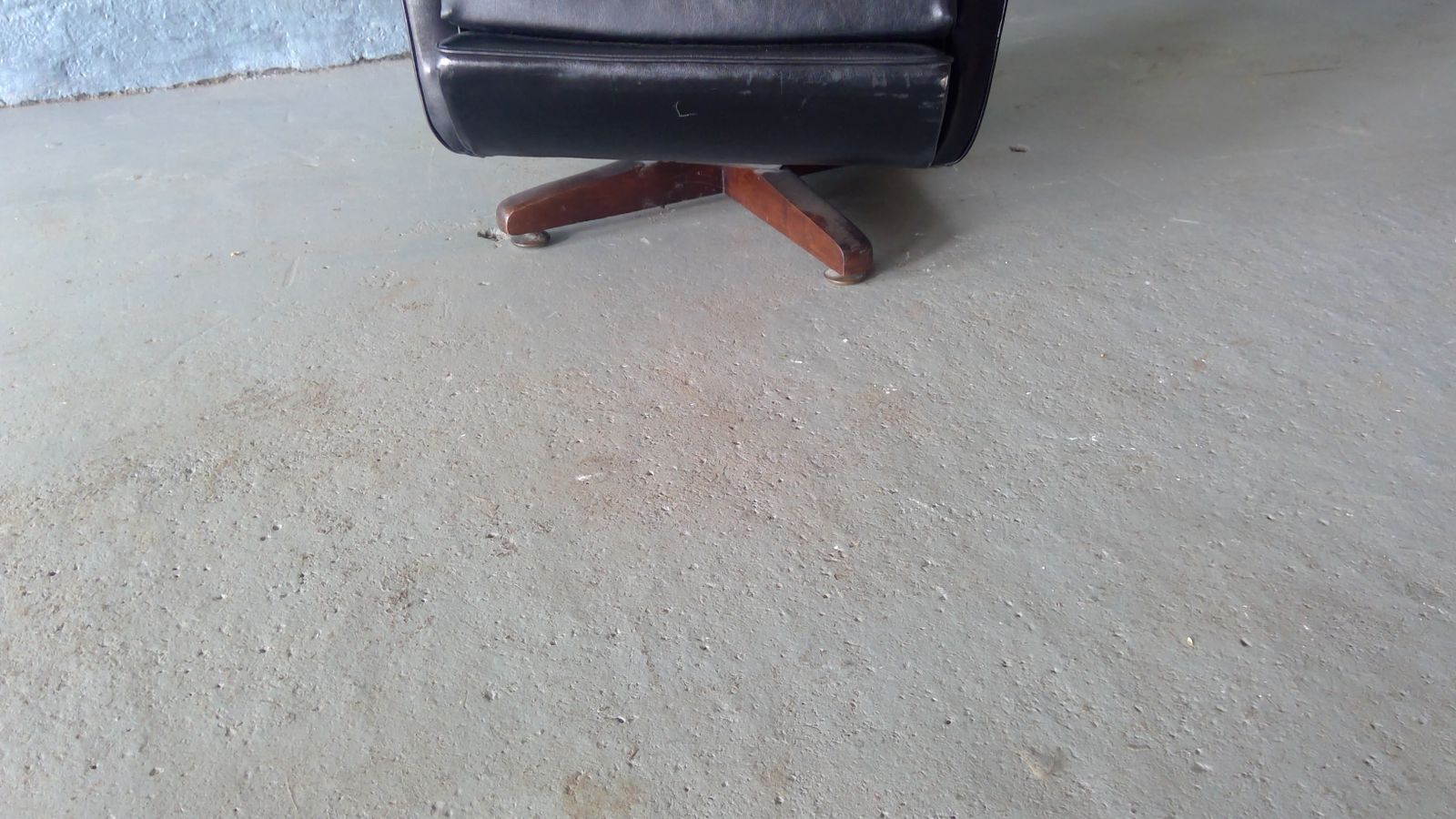 Parker Knoll Designed Statesman Chair Cica 1960 Made By G Plan photo 100.0