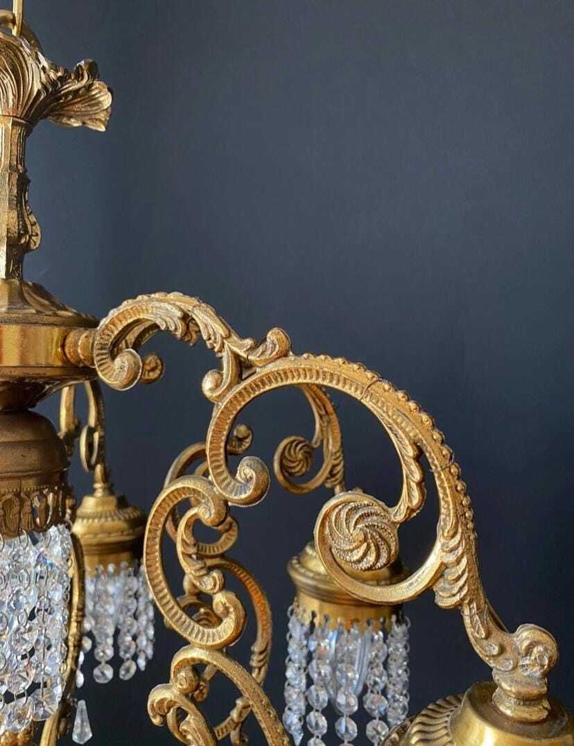 photo for sale Lustre d'époque doré et cristal, sans droits de douane pour les États-Unis