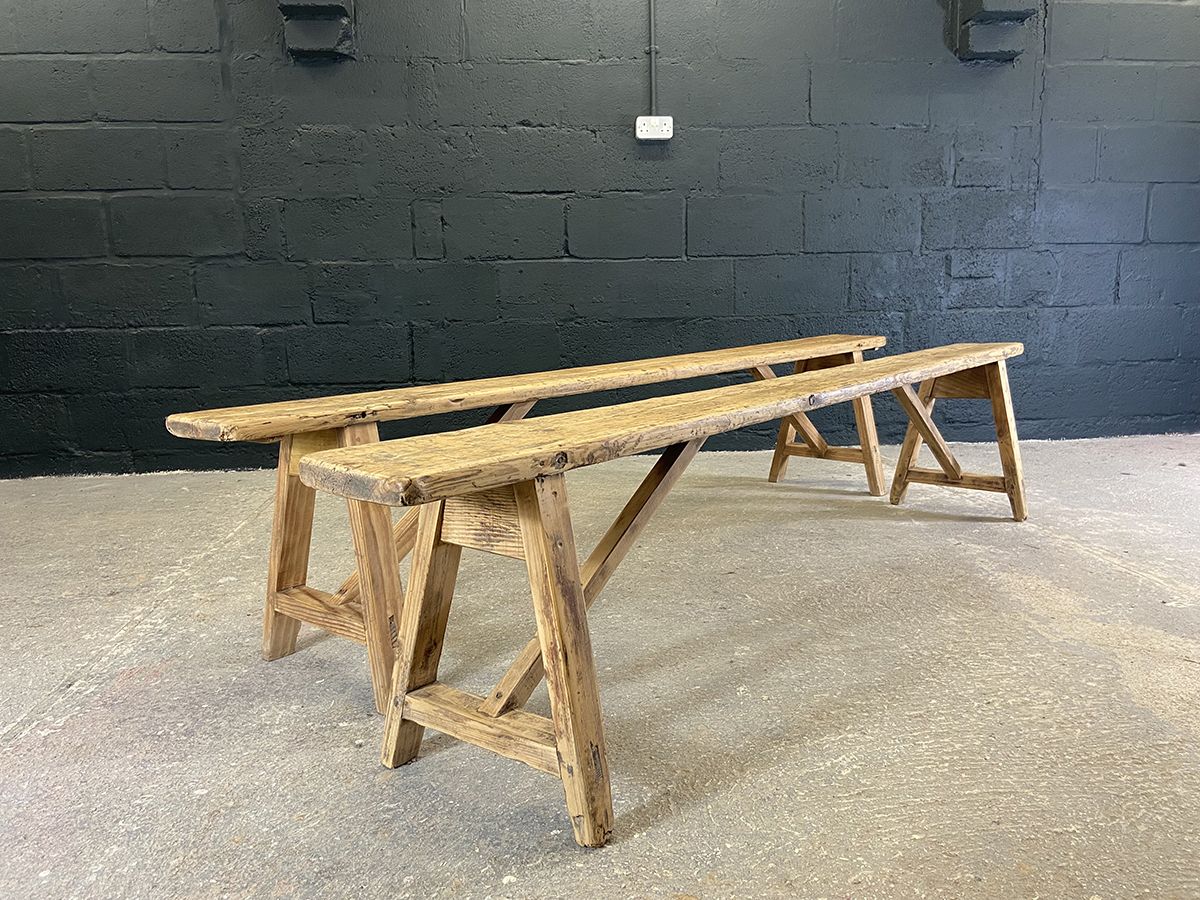 photo vinterior Pair Of Rustic French Pine Farmhouse Benches