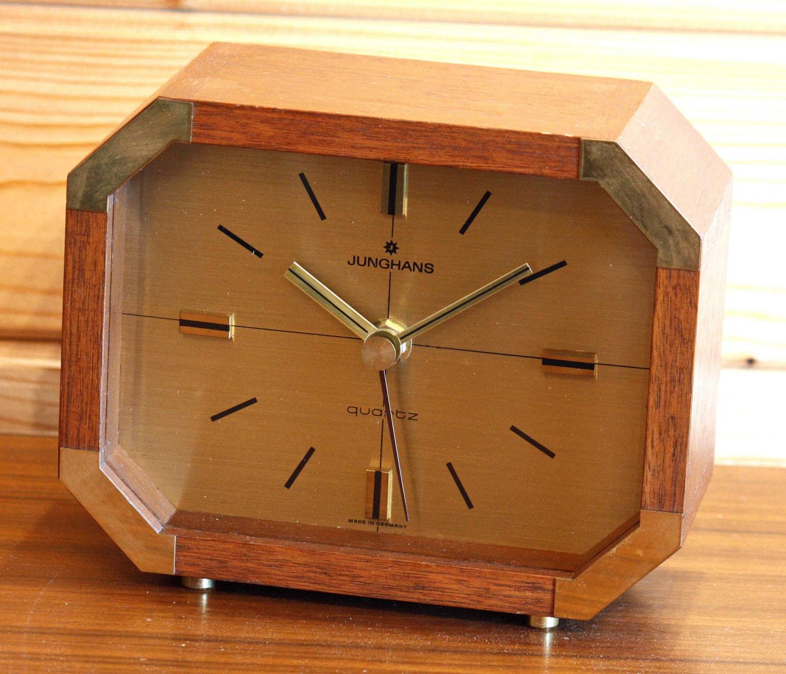 Vintage Junghans Mantel Clock   18cm Wooden Retro German Mid Century Style Bauhaus 70s Desk Clock Off The Wall Clocks