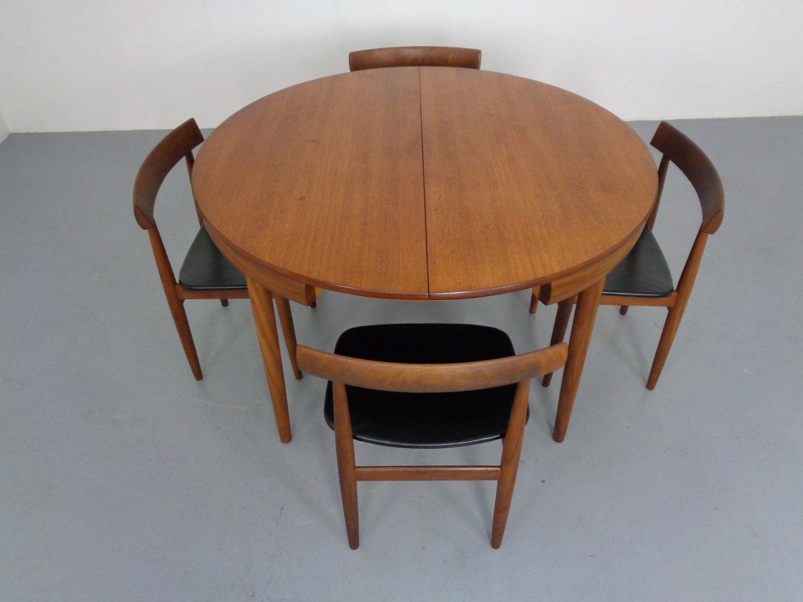 photo furniture Roundette Teak Table & Chairs From Hans Olsen, Denmark, 1950sm, Set Of 5