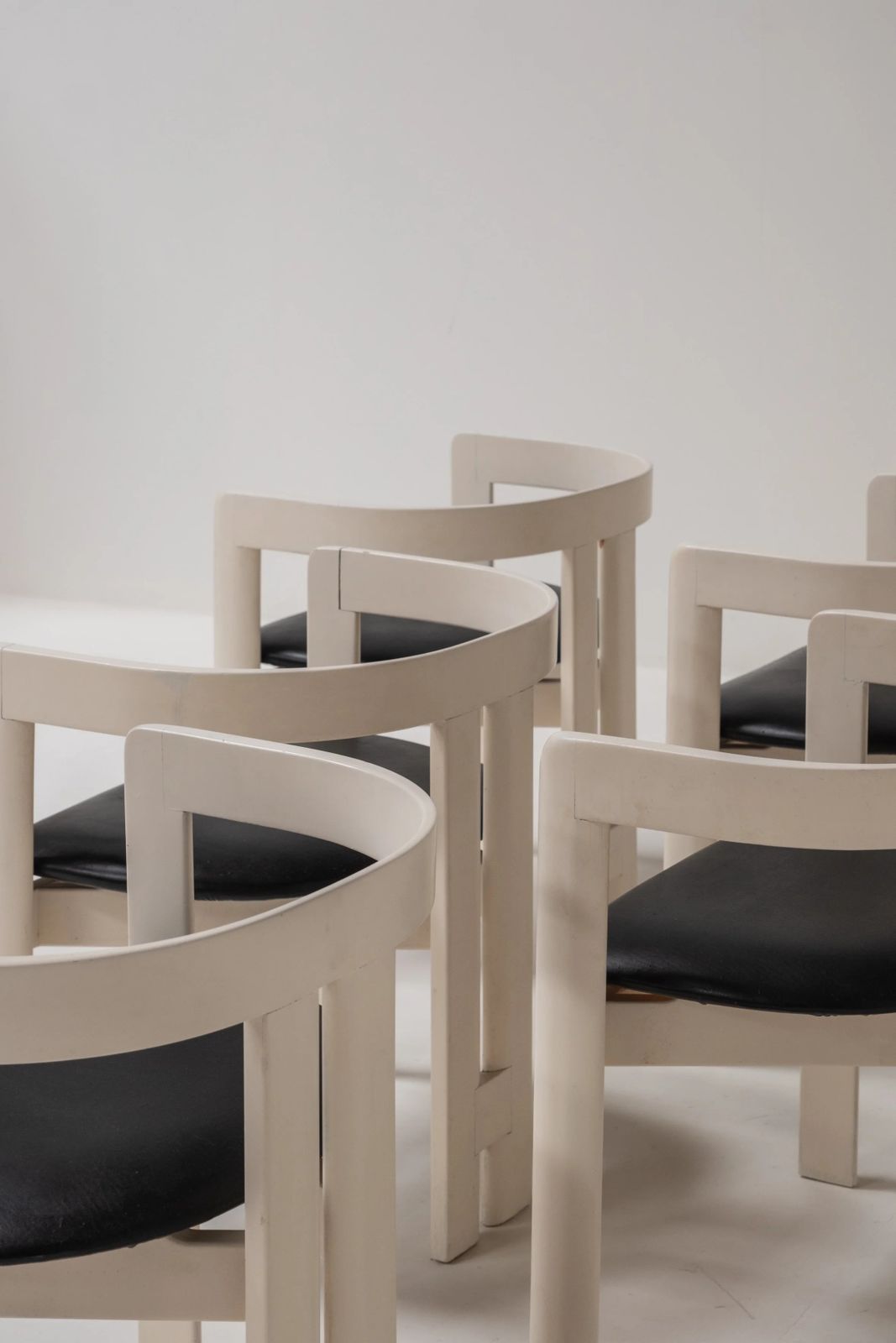 photo for sale Set Of 6 Pigreco Chairs, Gavina Production By Tobia Scarpa