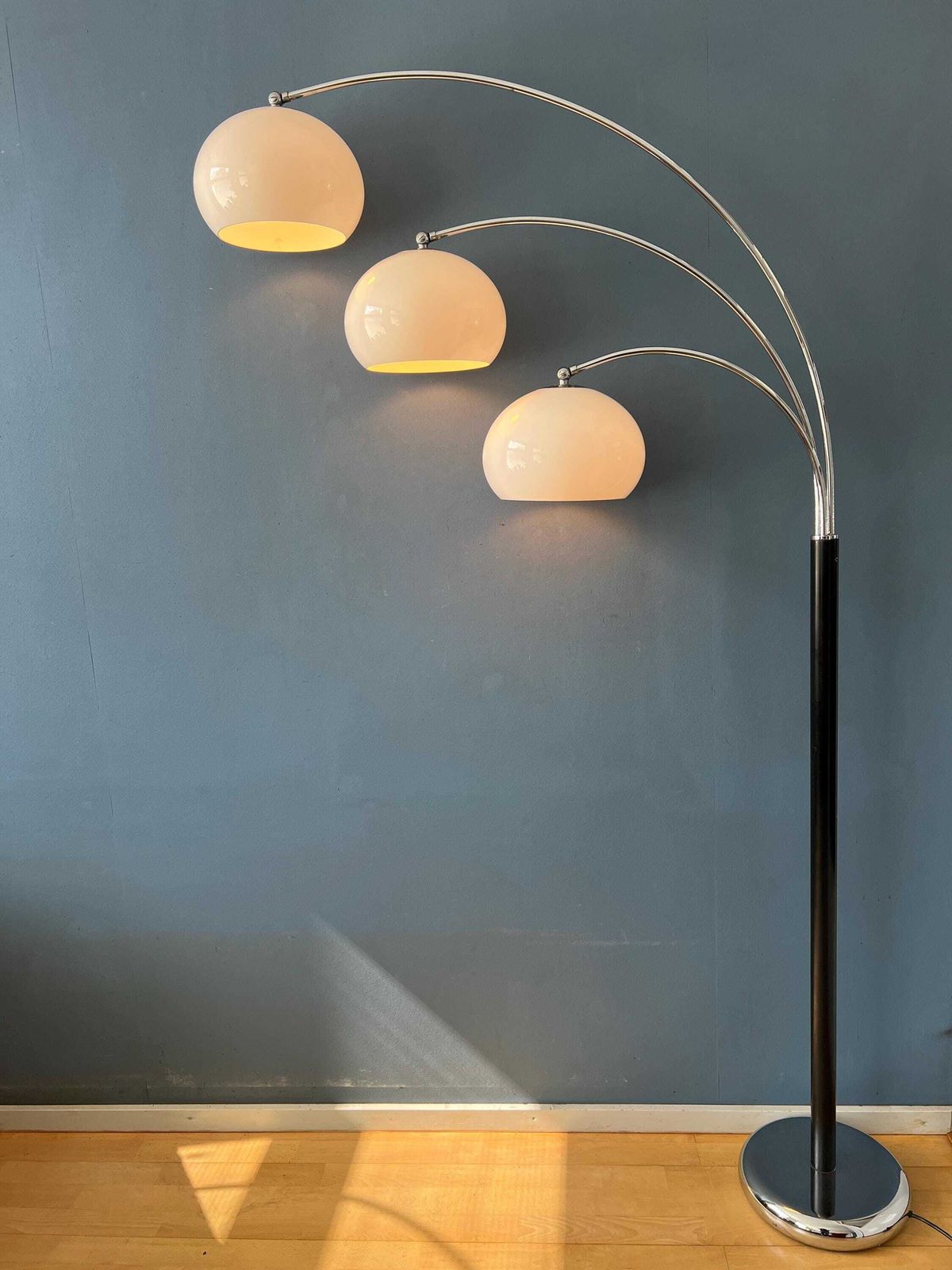 Vintage Dijkstra Space Age Mushroom Triple Arc Vloerlamp photo furniture