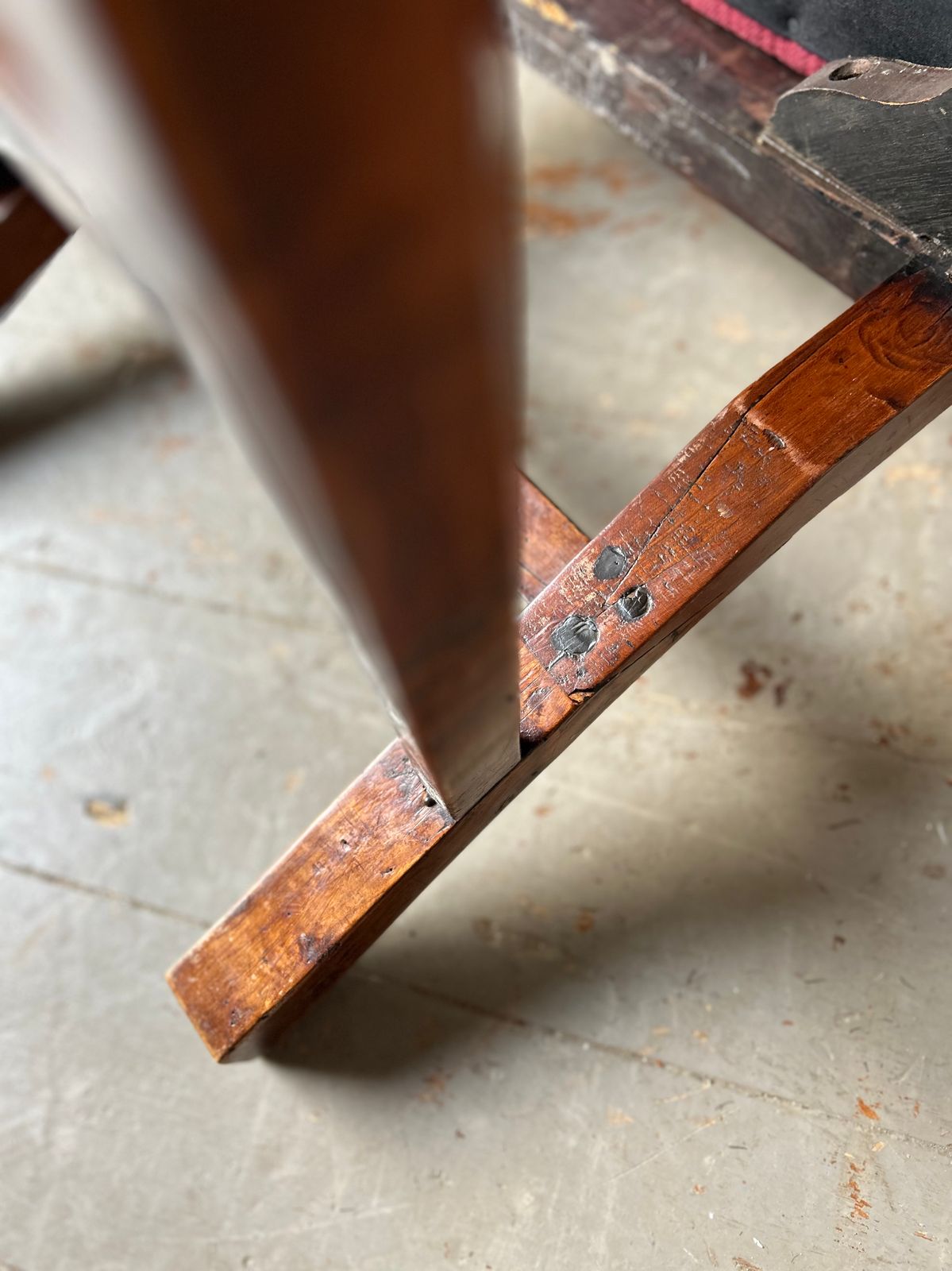 420.0 Pair Of 18th Century Chinese Chippendale Side Chairs In Fruitwood photo