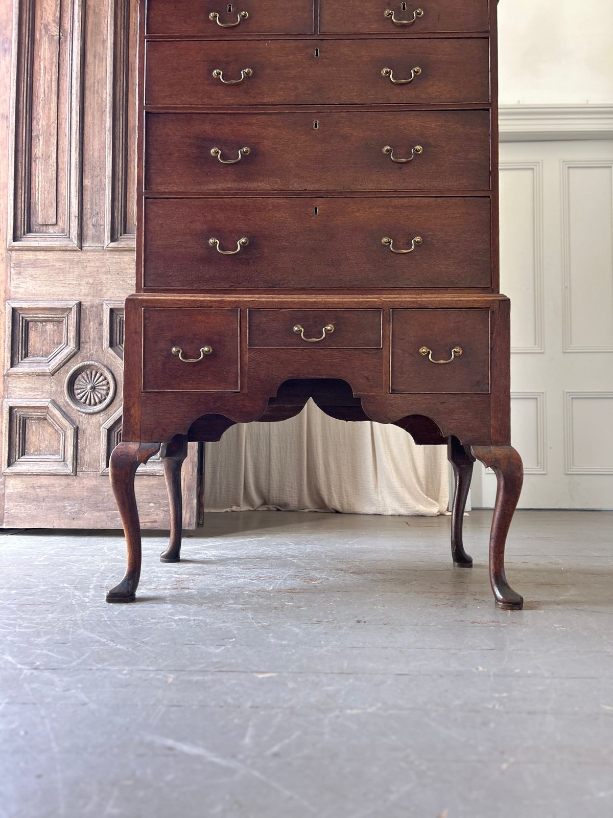 Elegant George 1st Oak Chest On Stand photo 3800.0