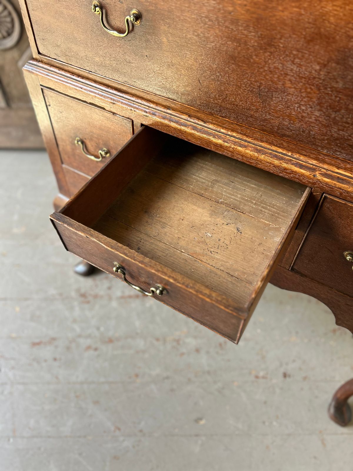 Elegant George 1st Oak Chest On Stand photo buy