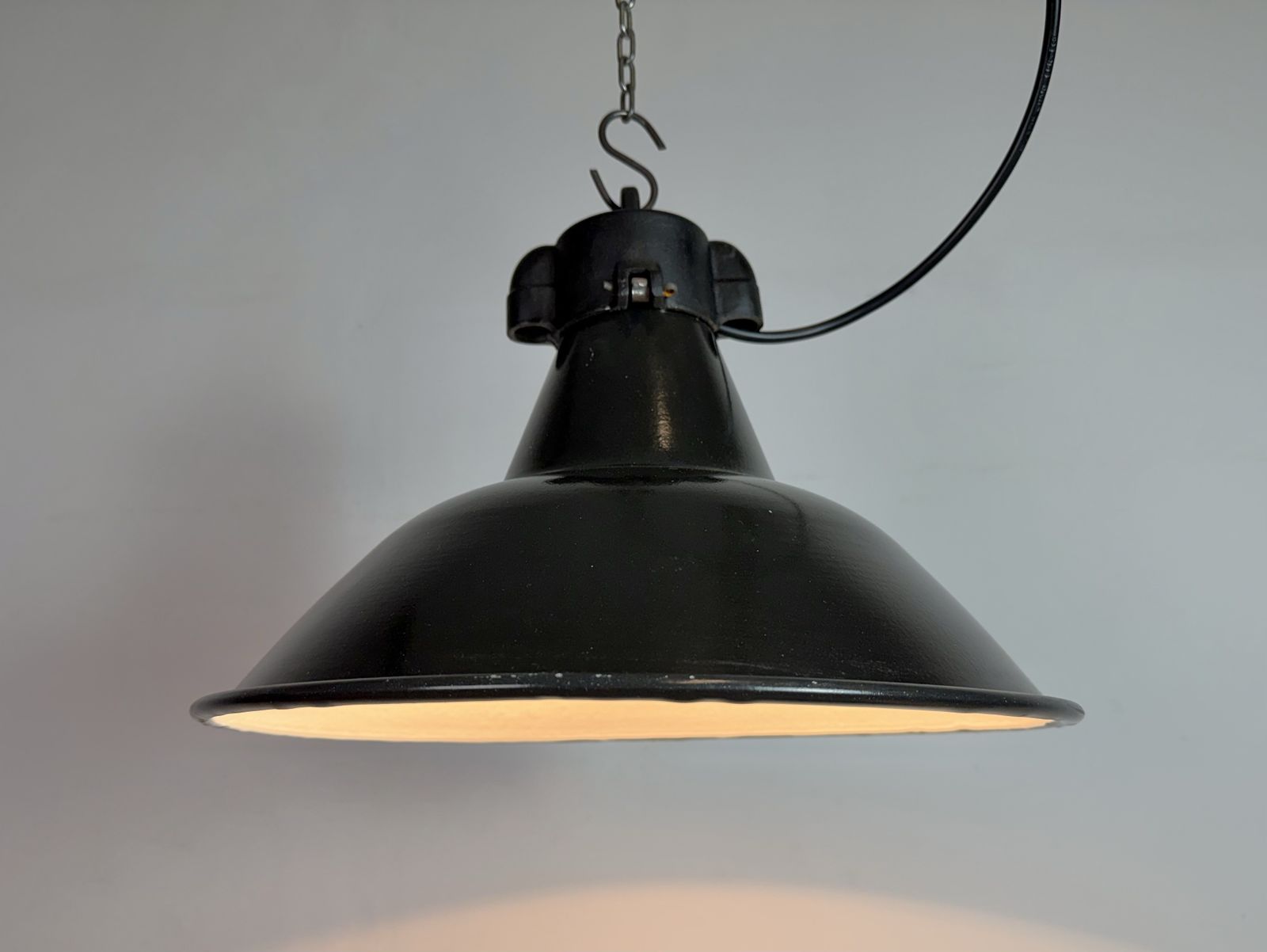 photo for sale Industrial Black Enamel Factory Lamp With Cast Iron Top, 1950s, 99x