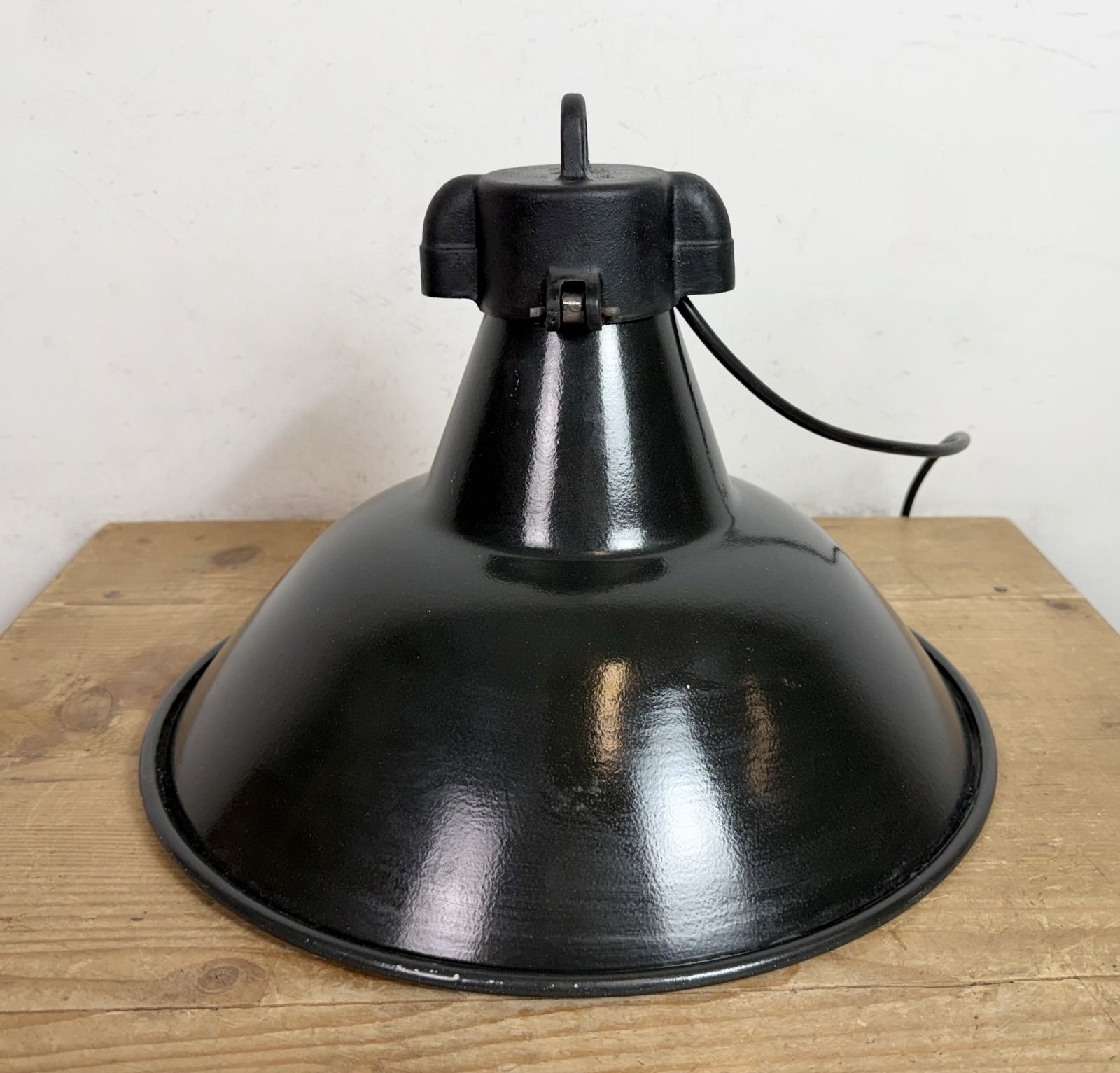 129.0 Industrial Black Enamel Factory Lamp With Cast Iron Top, 1950s, 99x photo