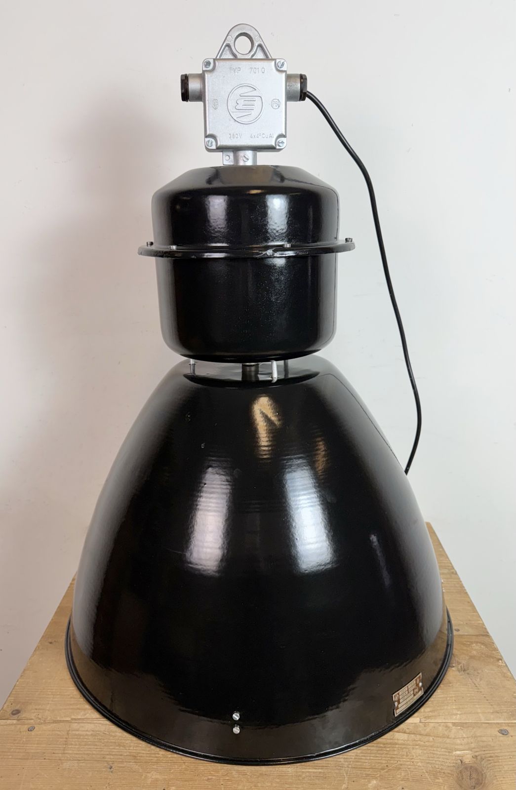 199.0 Large Black Industrial Factory Pendant Lamp From Elektrosvit, 1960s, 4x photo