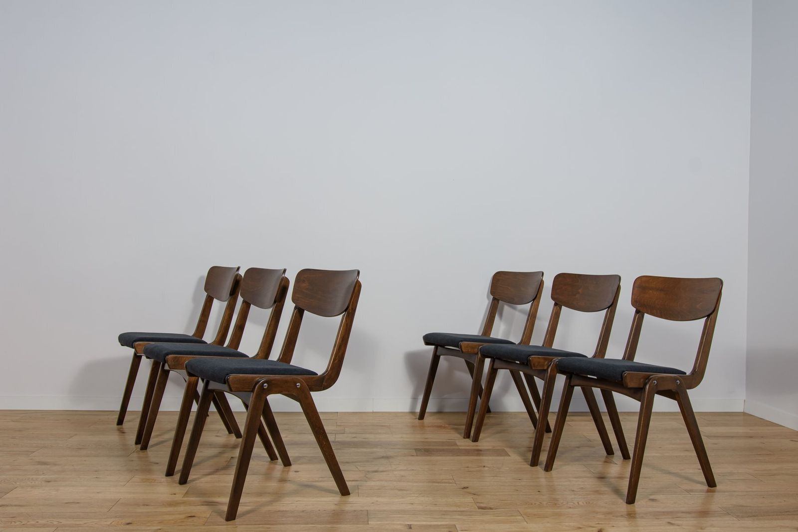 Boomerang Dining Chairs From Gościcńskie Furniture Fabryki, 1960s, Poland, Set Of 6 photo vinterior