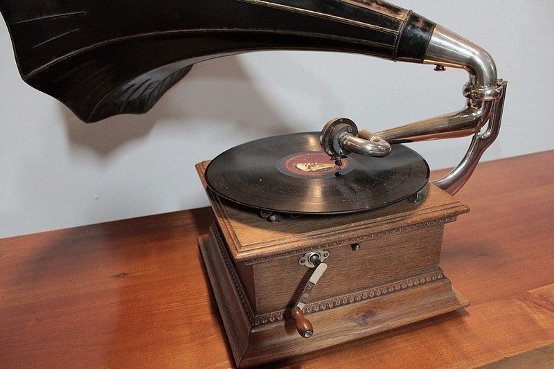photo furniture Gramophone At Pavillon 20th