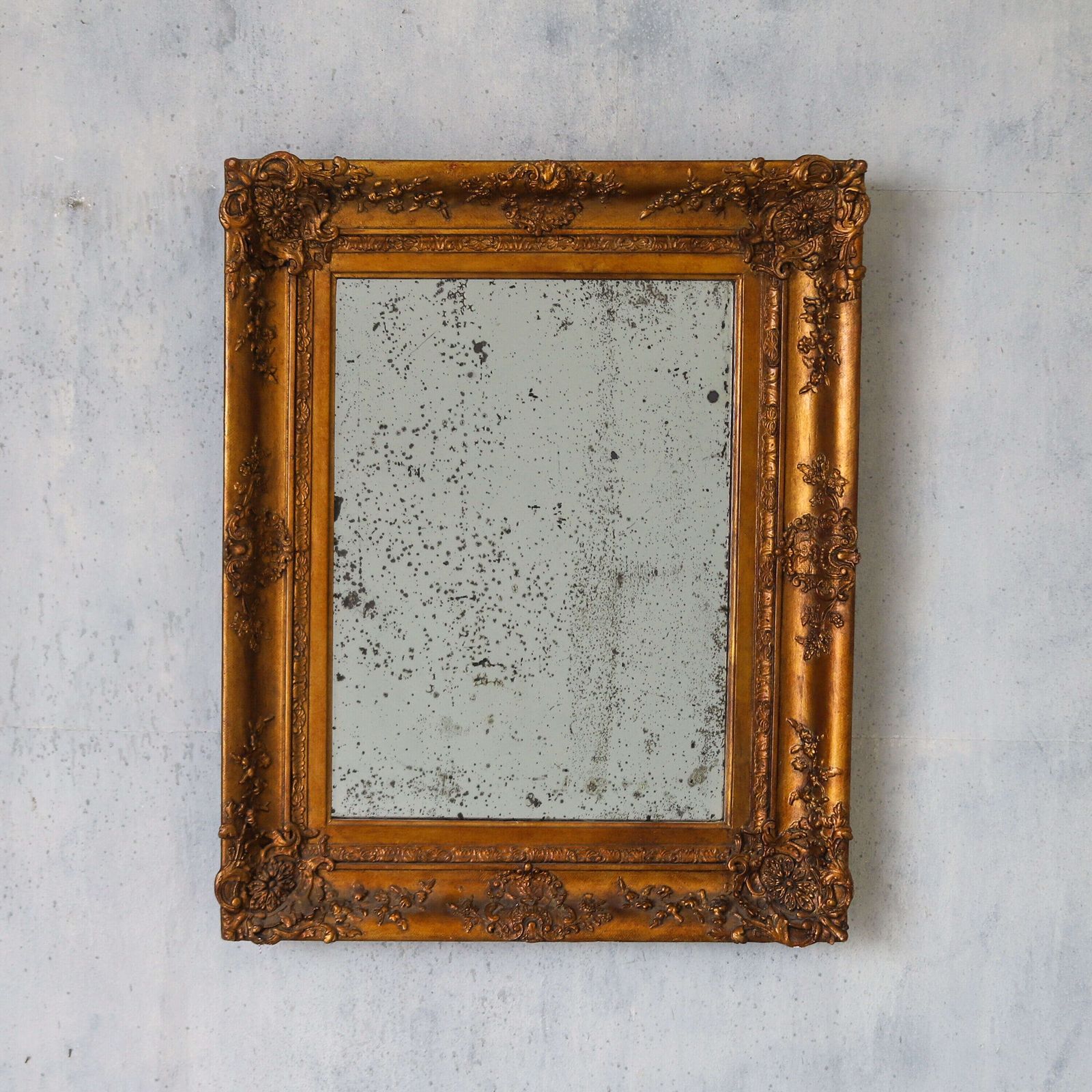 English Country House Oil Gilt Mirror With Foxed Plate, Early 19th Century Circa 1830 photo furniture
