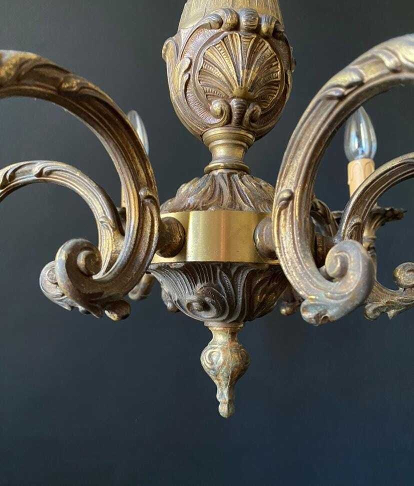 Duty Free USA. Antique Brass Chandelier photo 327.0