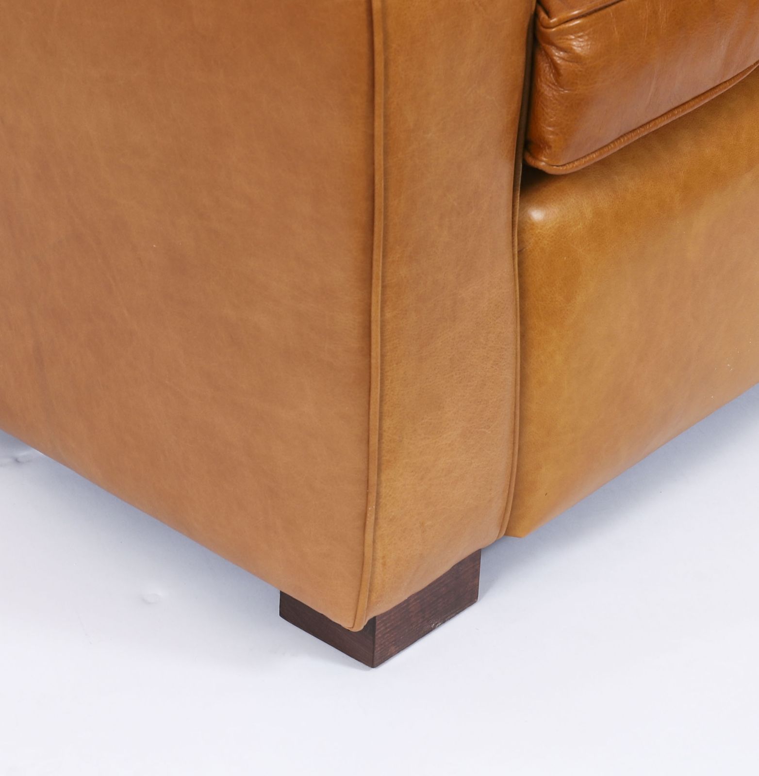photo furniture Bespoke English Handmade Art Deco Leather Arm Chair  Bruciato Colour