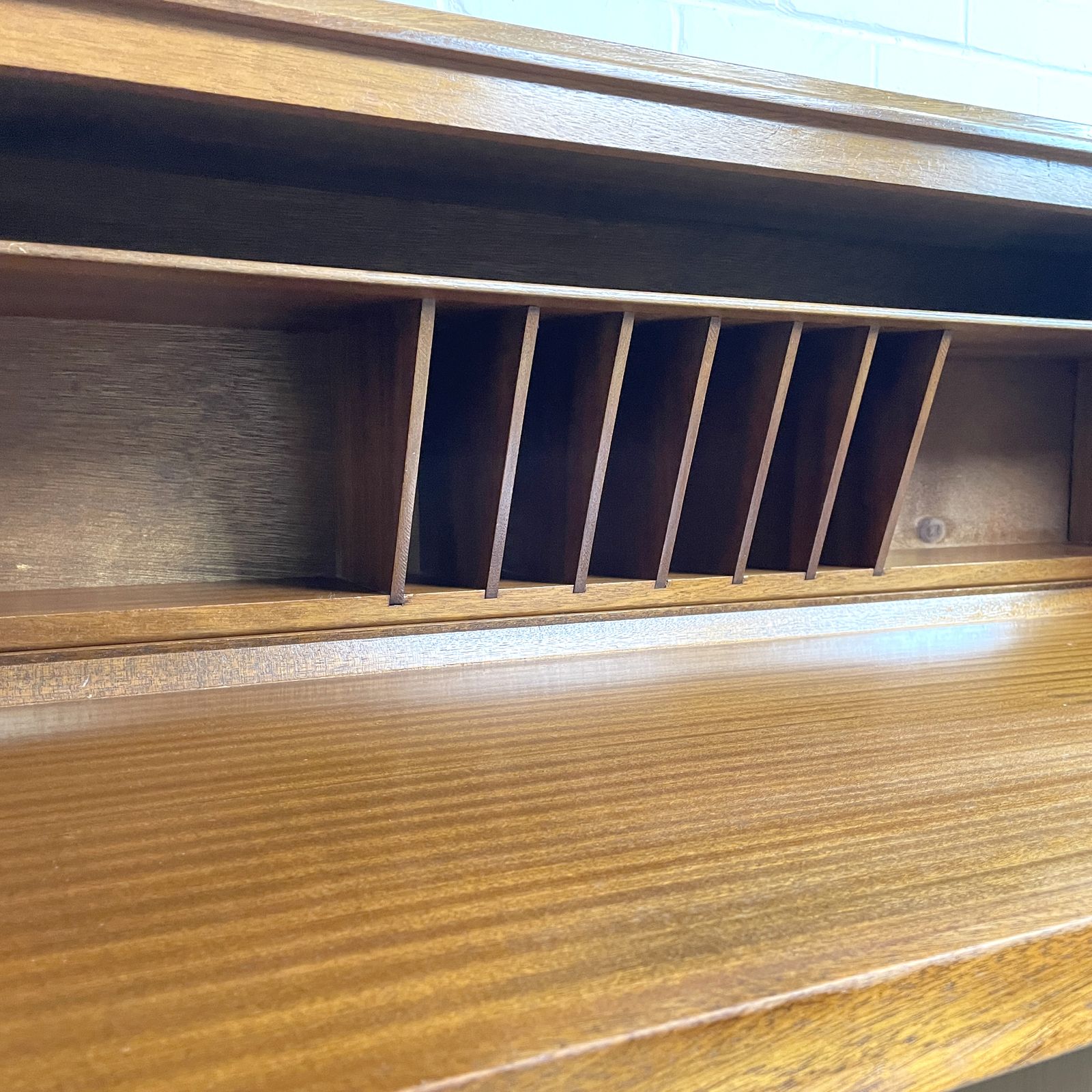 Mid Century Modern Teak Bureau – Beautifully Designed Space Saving Desk photo vinterior