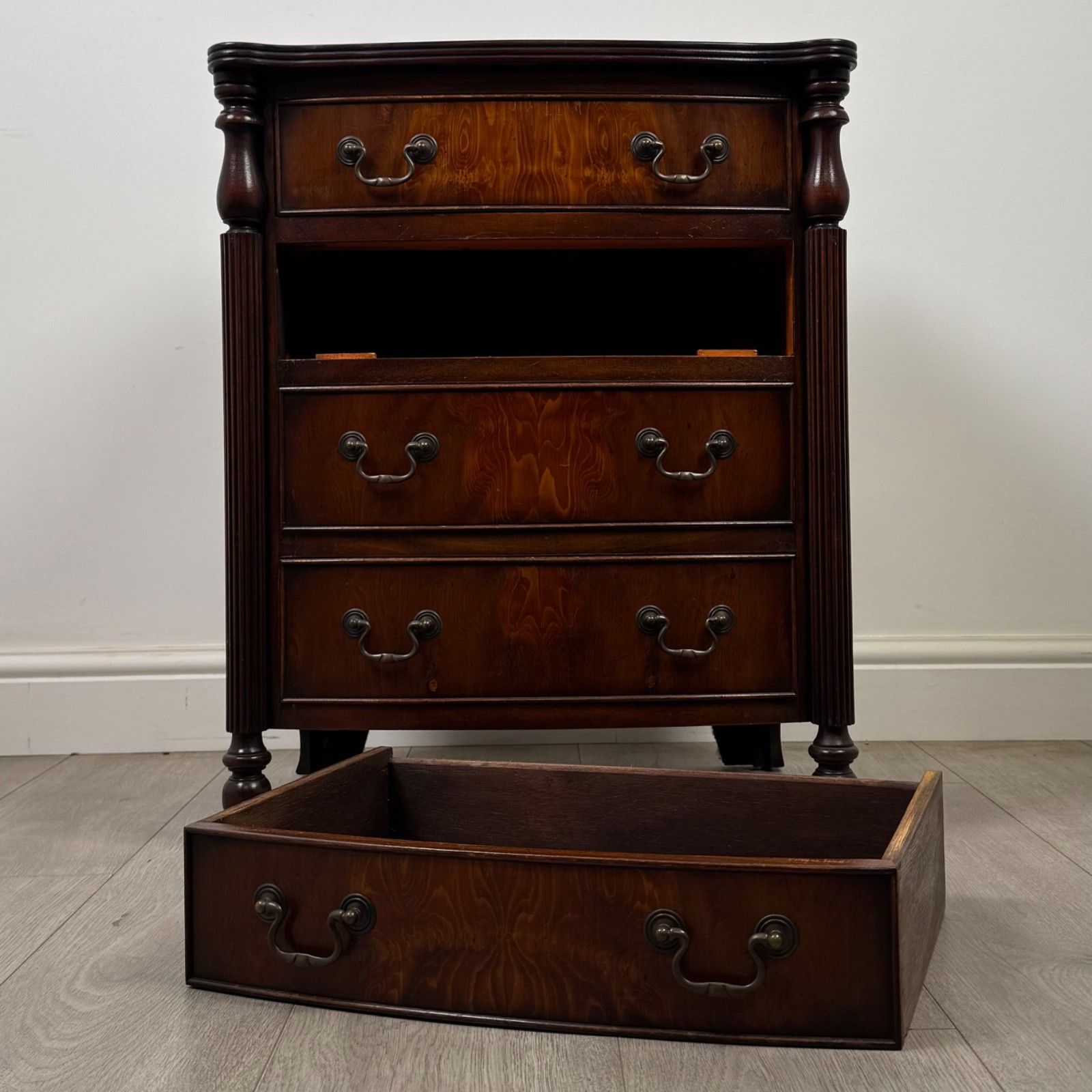photo for sale Antique 20th Century Small Mahogany Chest Of Drawers ( Af 5496 )