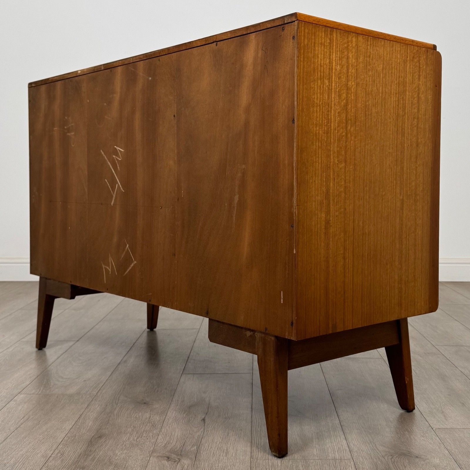 Vintage 20th Century Good Quality Sideboard In Walnut ( Af 5509 ) photo buy