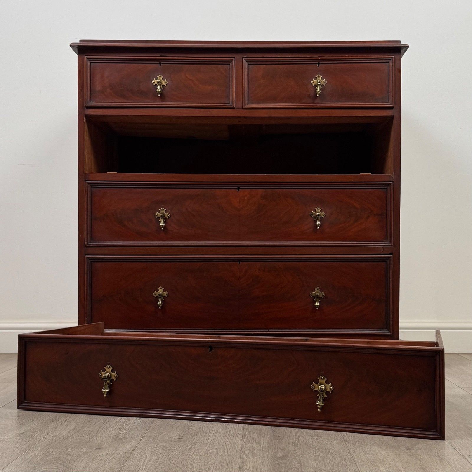 photo for sale Antique 19th Century Victorian Mahogany Chest Of Drawers ( Af 5519 )