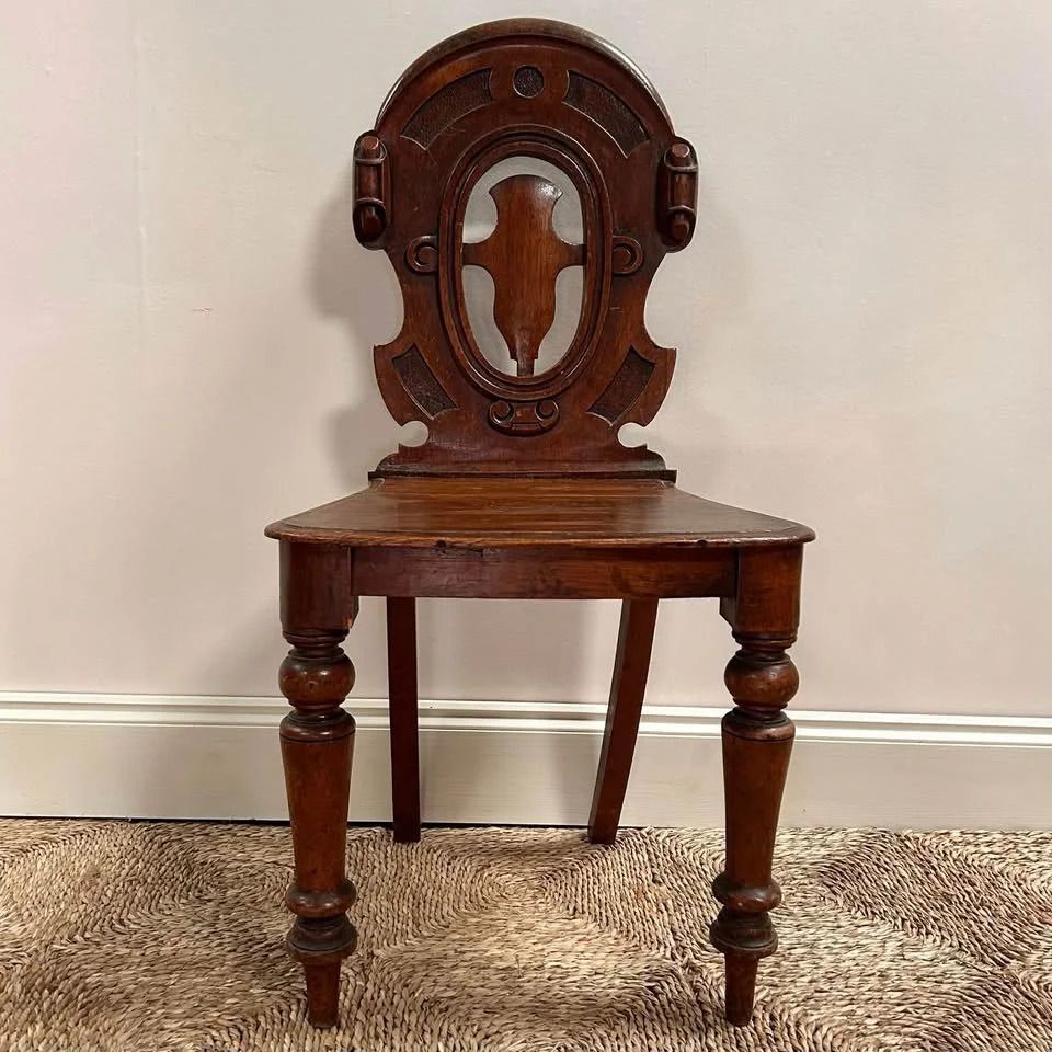 Victorian Oak Shield Back Hall Chair