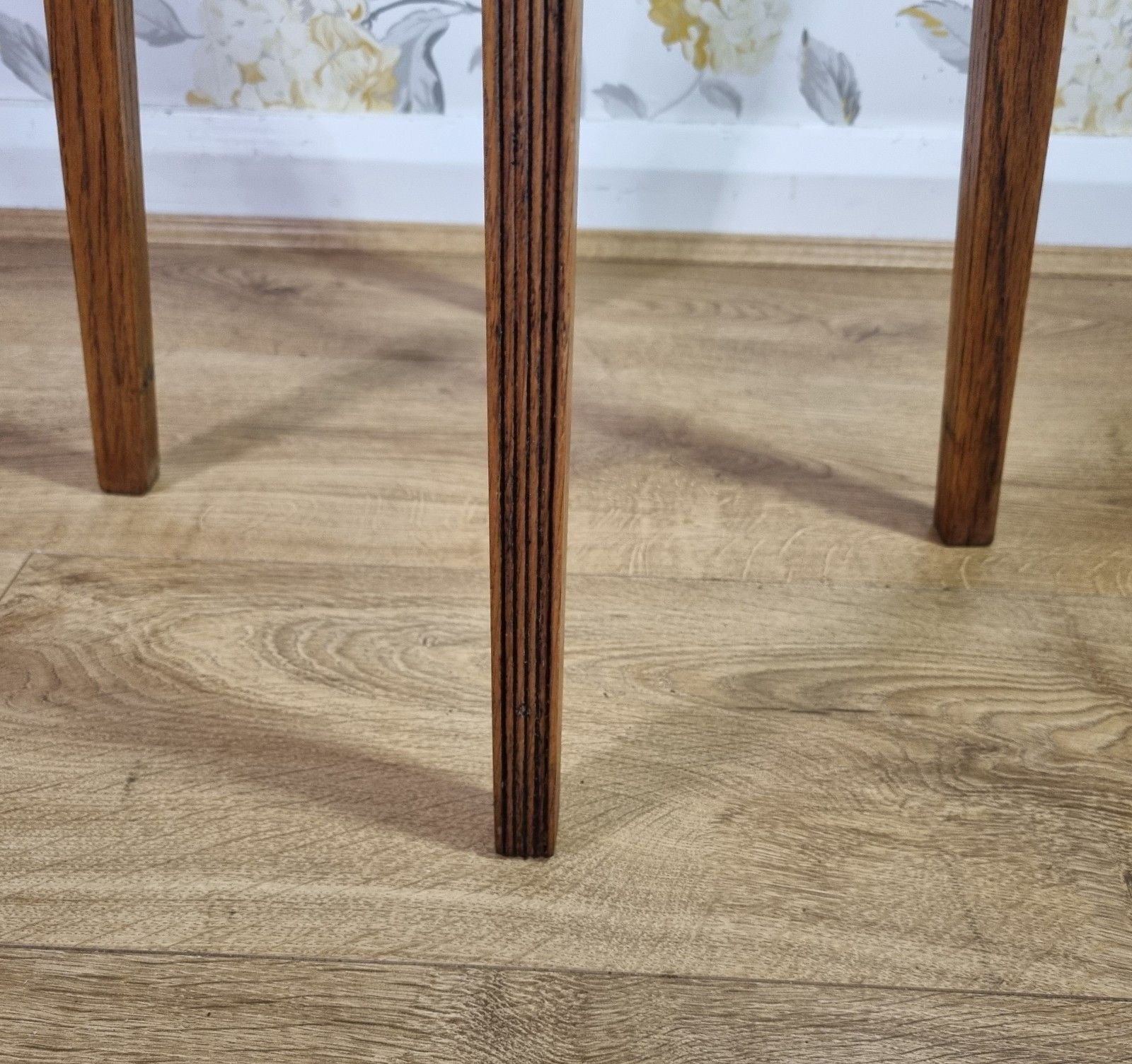 Home Decor Antique Arts & Crafts Plant Stand Torchere Golden Oak Reeded Legs 74cm Tall photo
