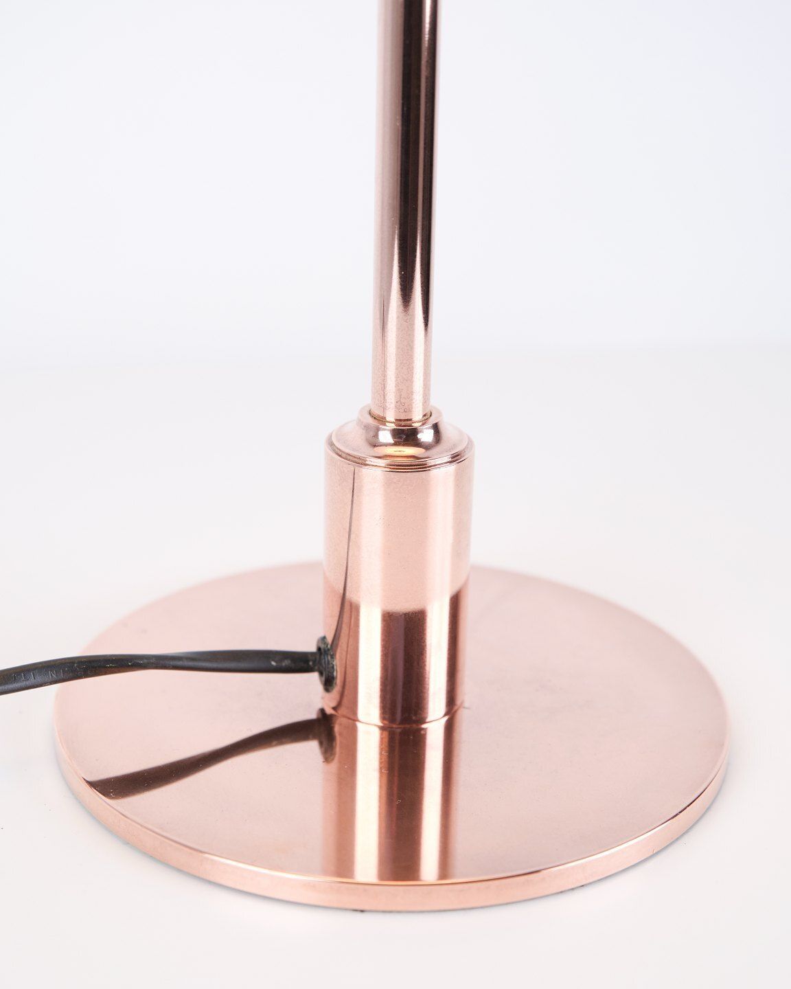 Poul Henningsen Table Lamp Model Ph 3½ 2½ Limited Edition In Copper For Louis Poulsen photo vinterior