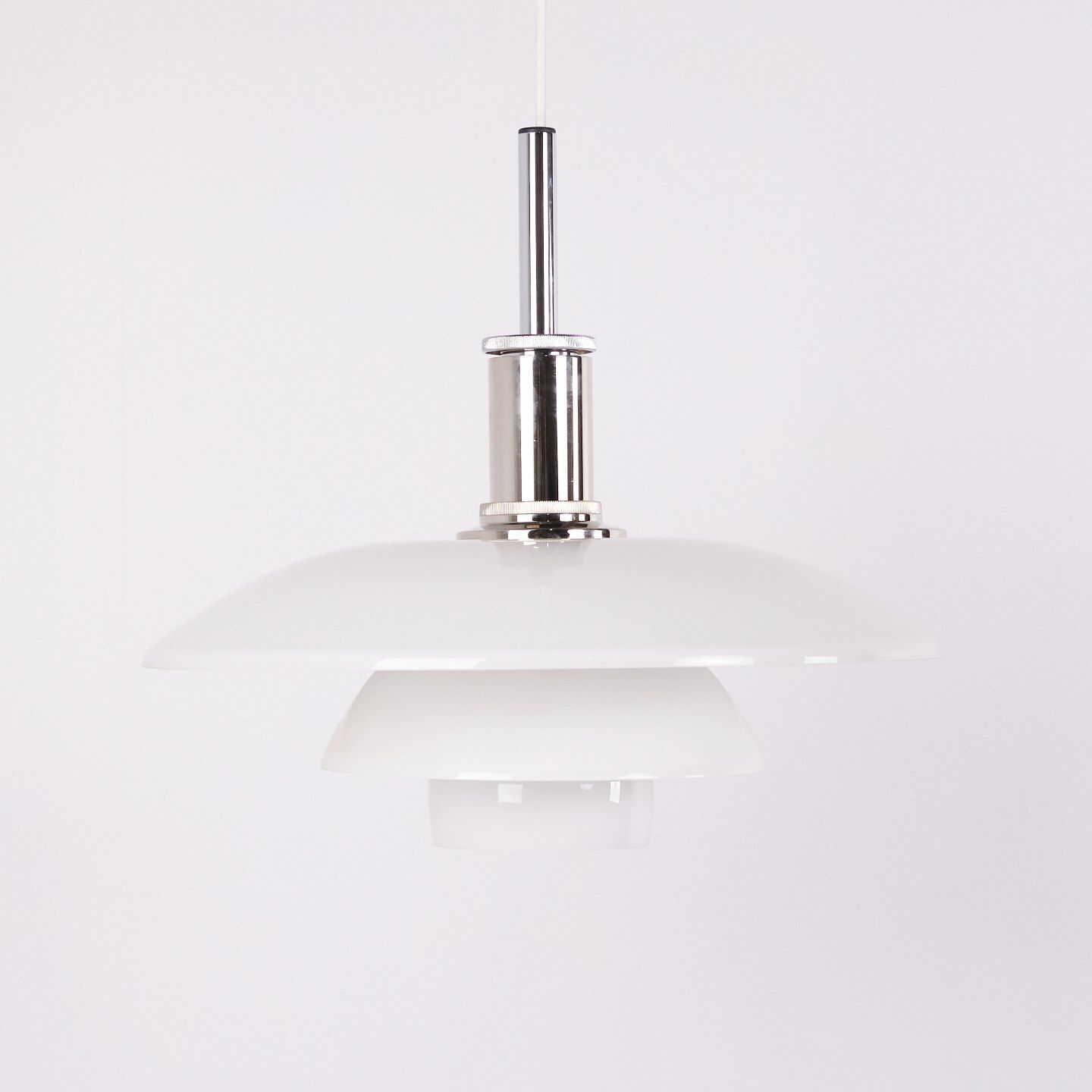 photo furniture Ph 4½ 4 Pendant In White Opal Glass And Chrome, Poul Henningsen For Louis Poulsen