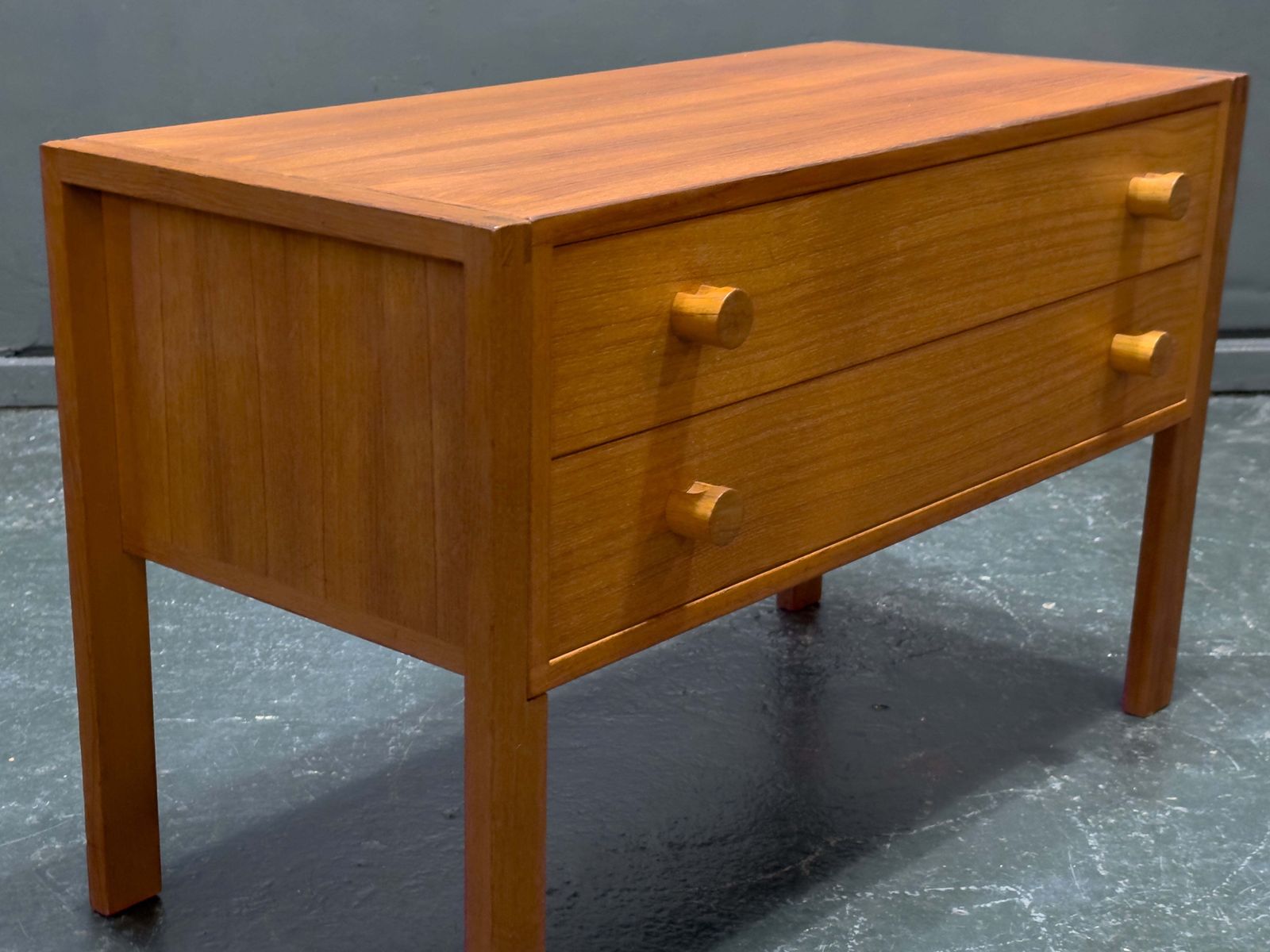 Furniture Aksel Kjersgaard Low Oak Drawers photo